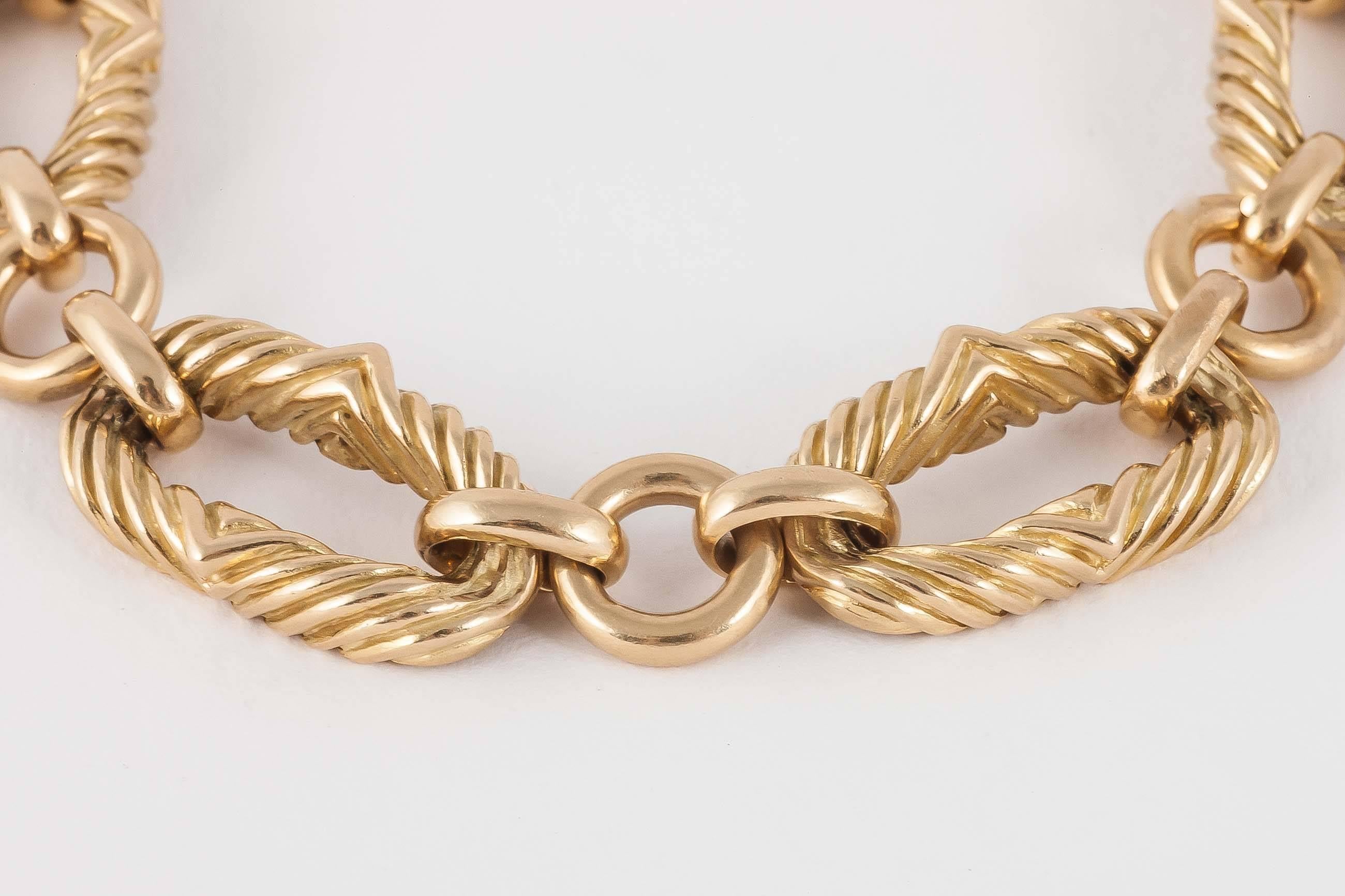 Heavy 18t Gold link bracelet 