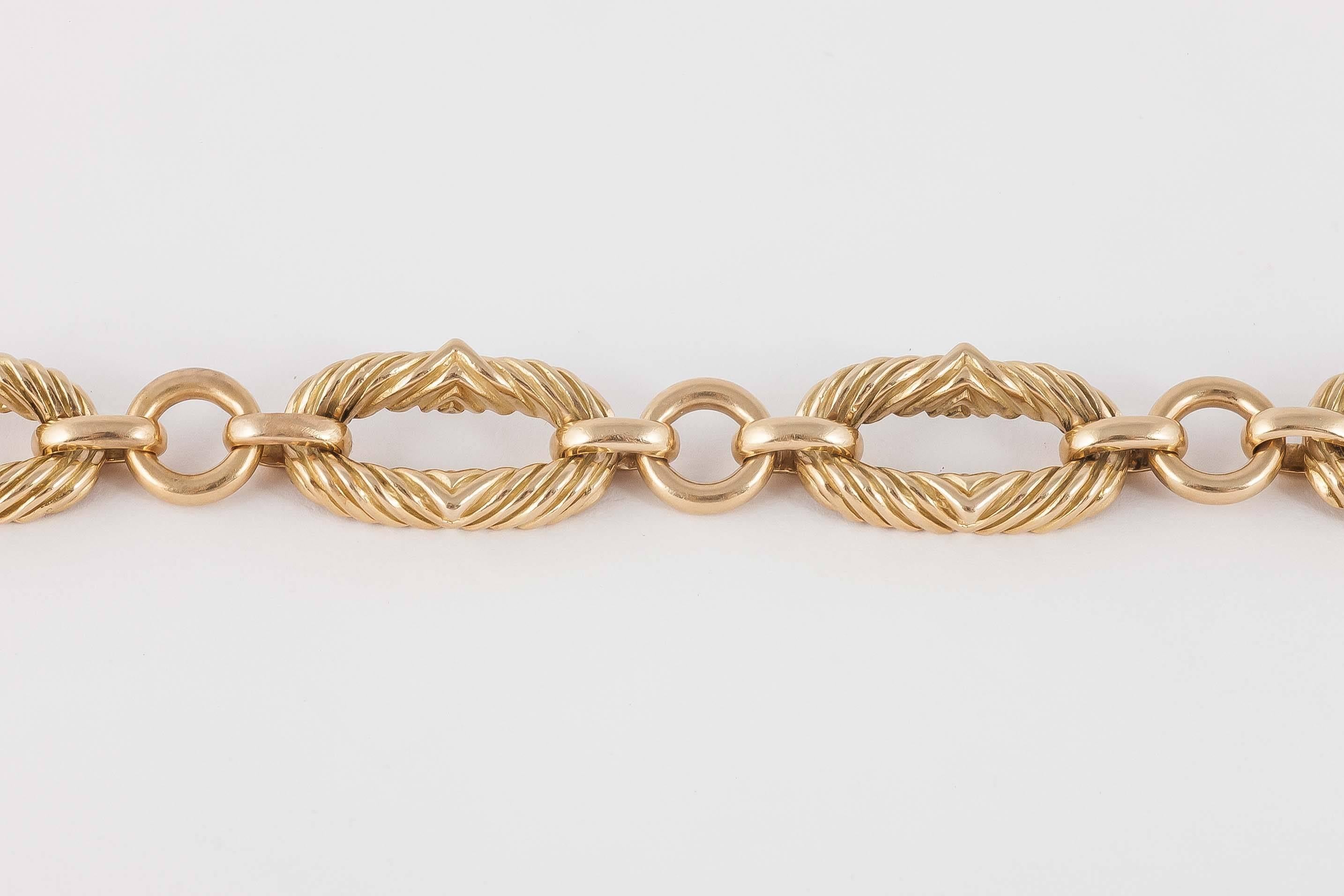 1960s Chaumet Heavy Gold Link Bracelet In Excellent Condition For Sale In London, GB
