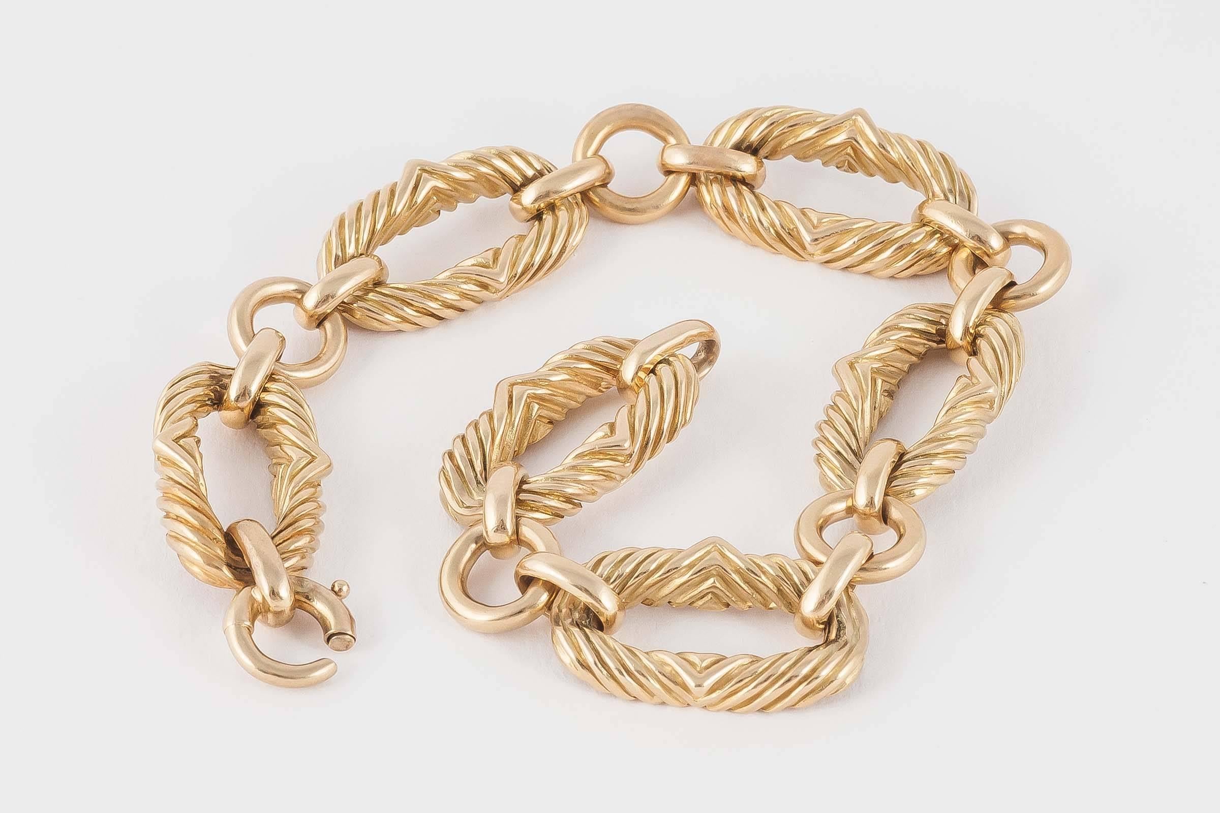 Women's 1960s Chaumet Heavy Gold Link Bracelet For Sale