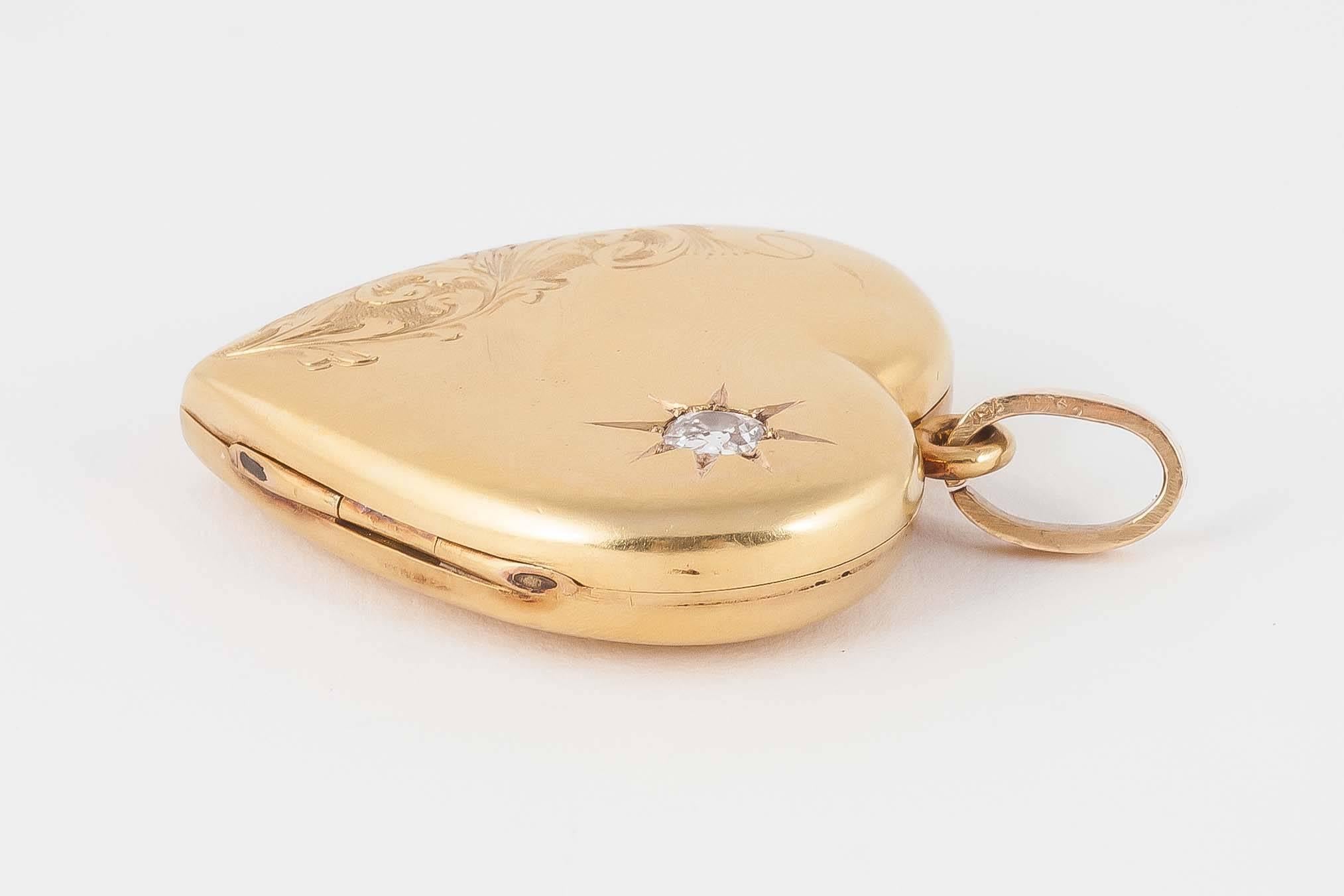 Victorian Diamond Gold Heart Locket In Excellent Condition For Sale In London, GB