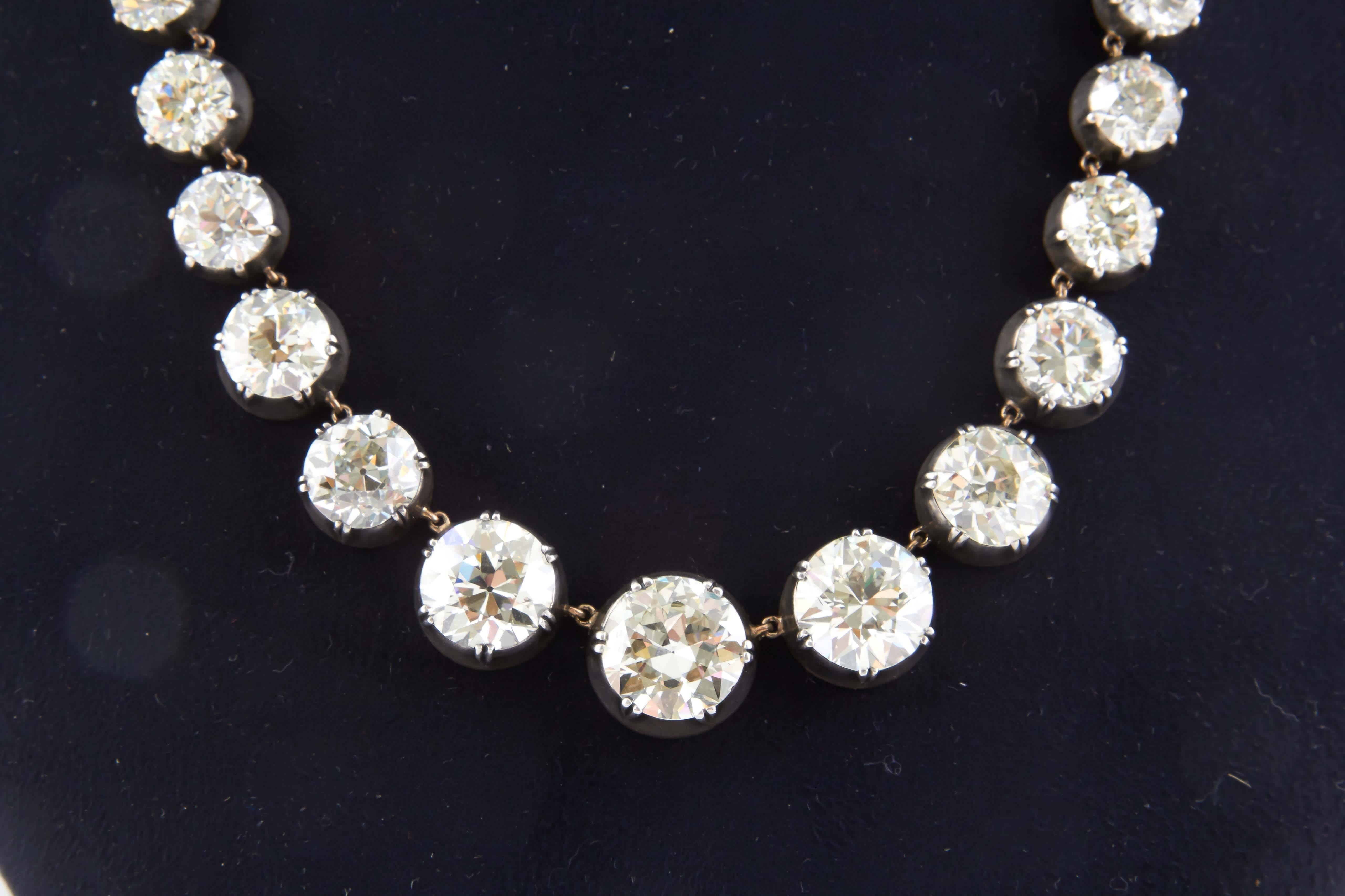 Abgestufte Diamant-Halskette (Rundschliff)