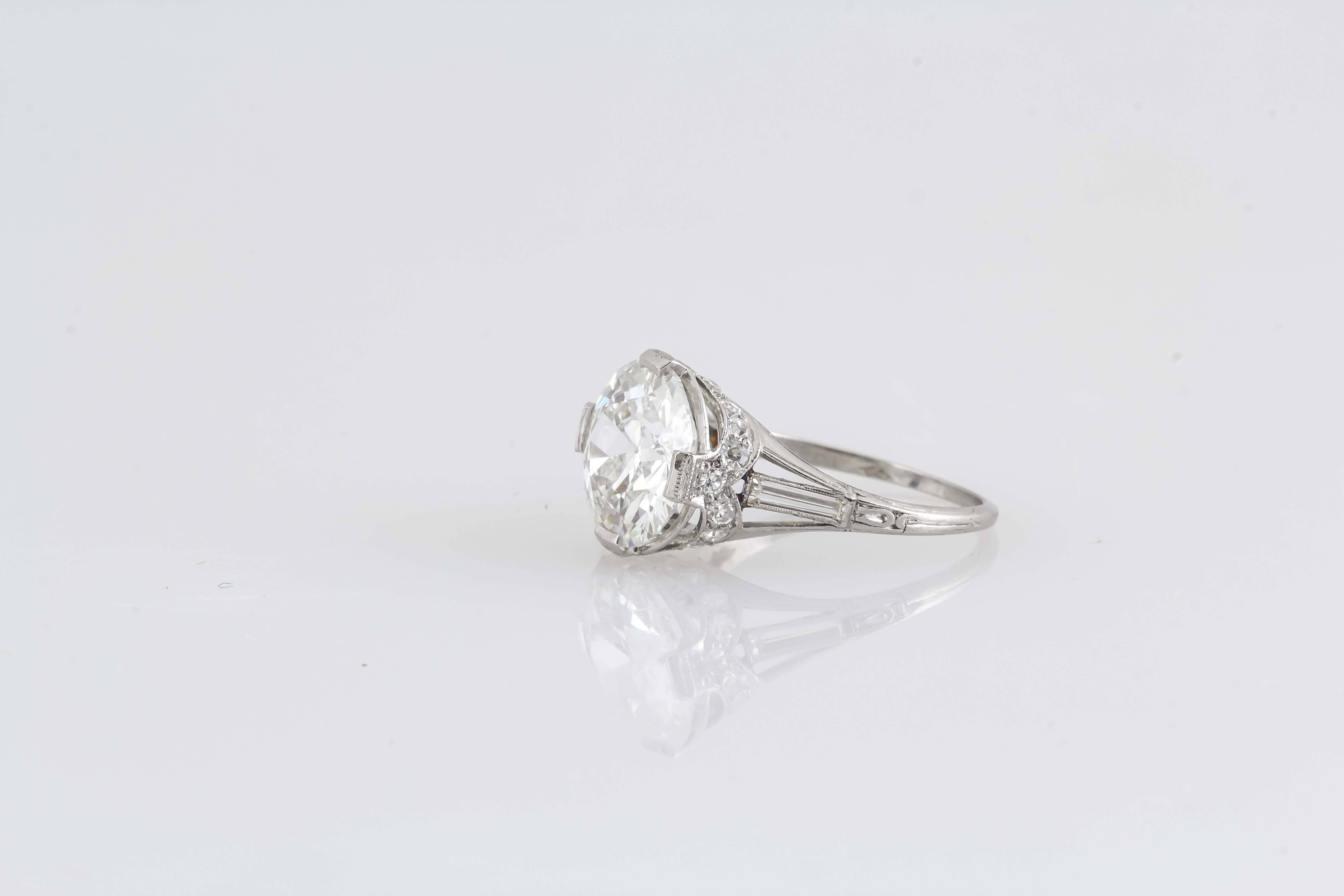 Art Deco 4.06 Carat Old European Cut Diamond Engagement Ring In Good Condition For Sale In New York, NY