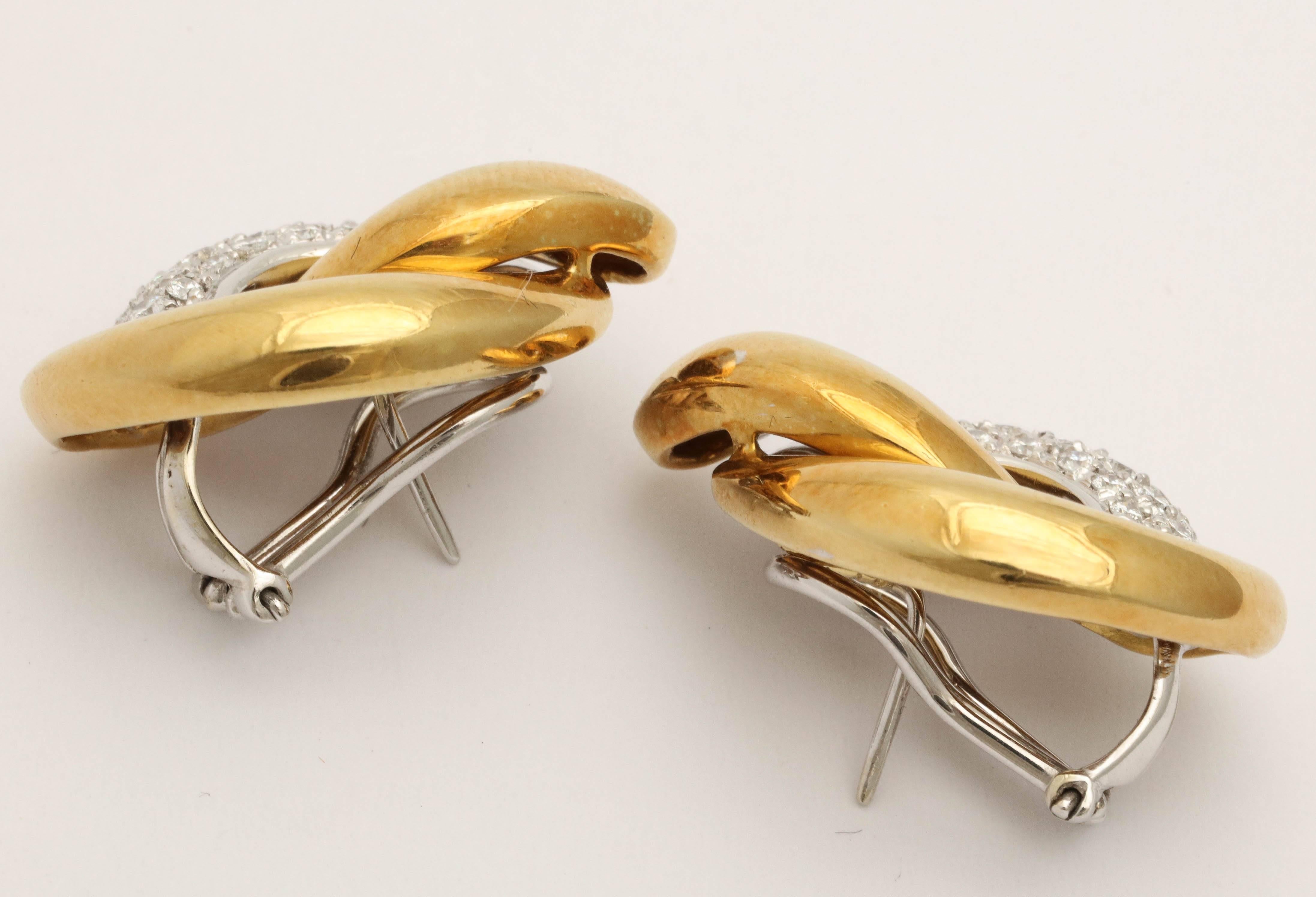 Women's Yellow Gold & Pave Diamond Triad Earrings