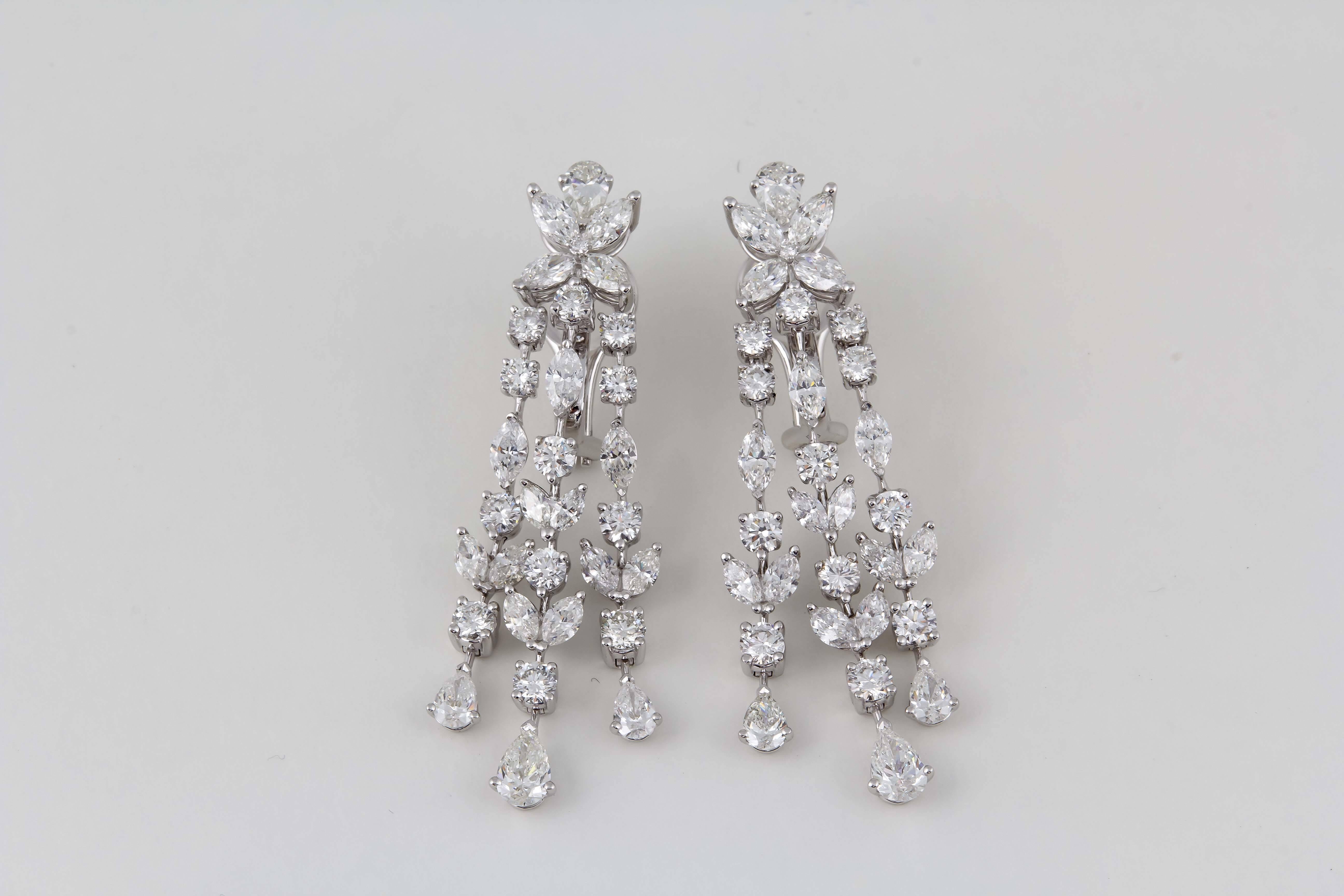 Diamond Chandelier Earrings In New Condition For Sale In New York, NY