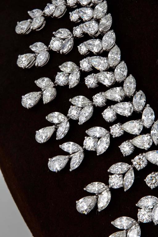 Pear Cut Diamond Scene Important 150 Carat Diamonds Platinum Drop Necklace For Sale