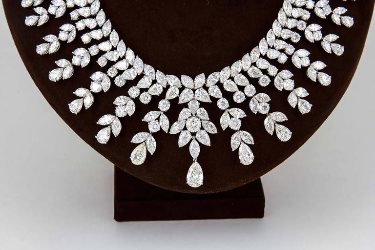 Women's Diamond Scene Important 150 Carat Diamonds Platinum Drop Necklace For Sale