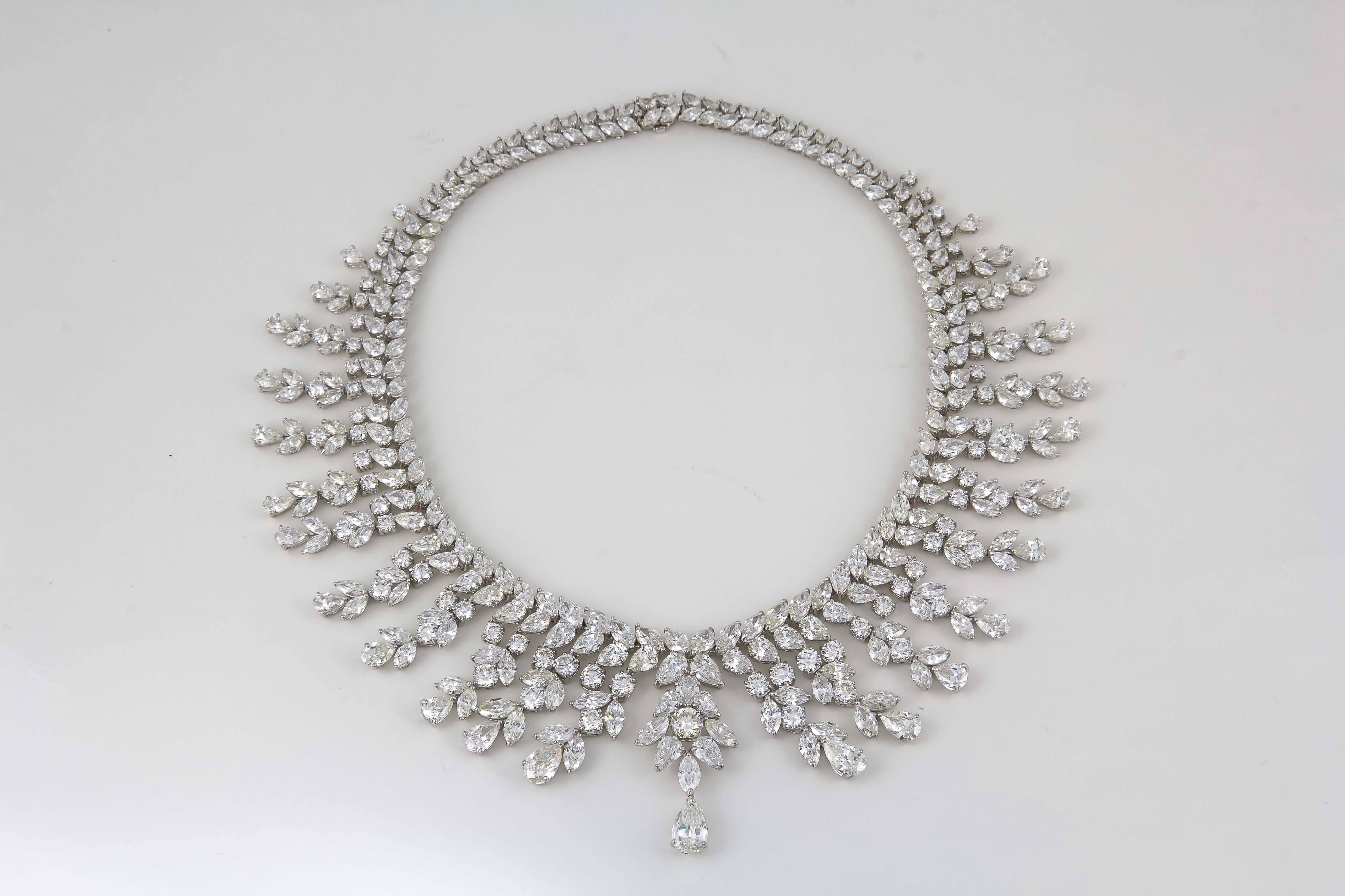 Pear Cut Diamond Scene Important 150 Carat Diamonds Platinum Drop Necklace For Sale