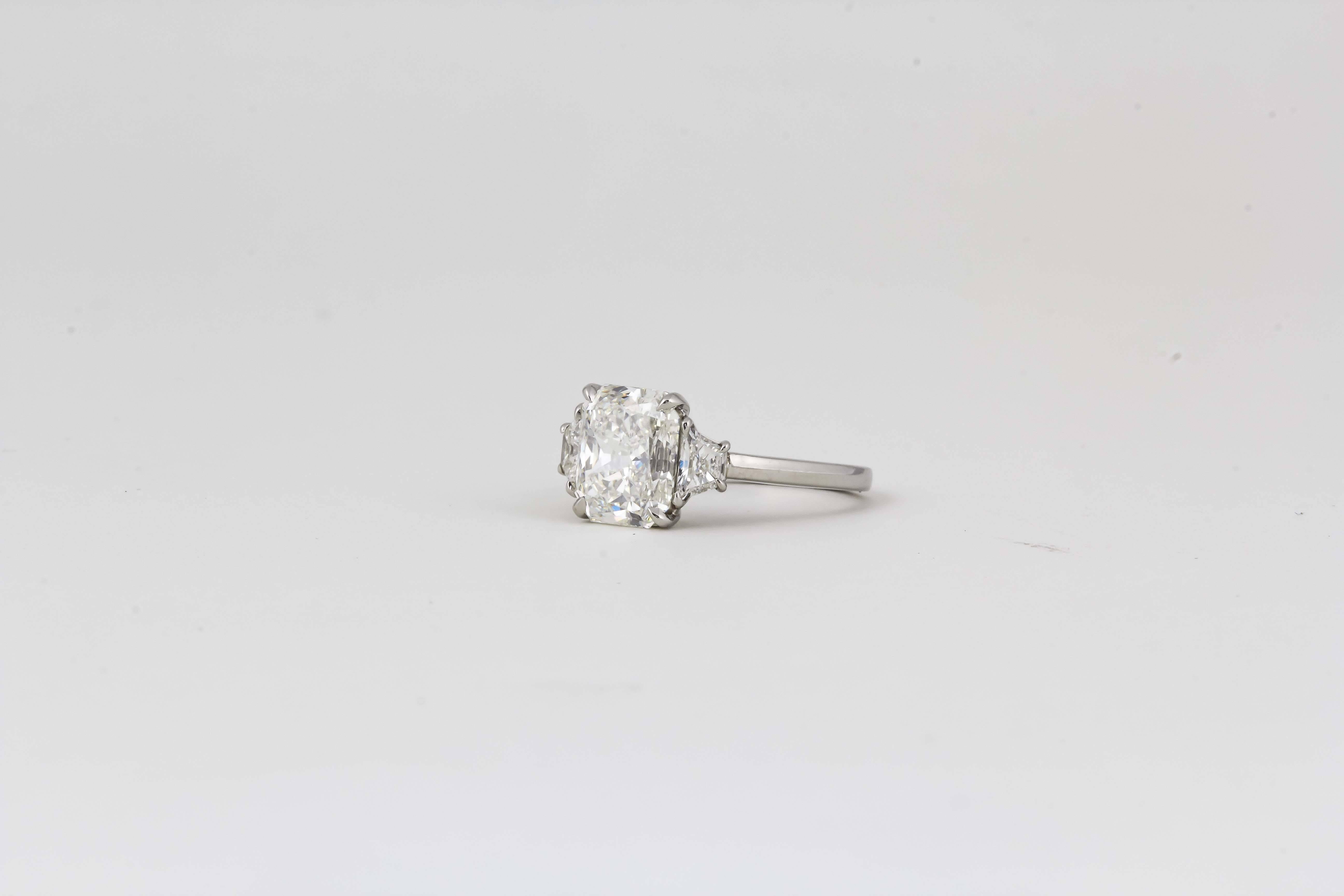 3 Karat GIA Diamant Verlobungsring mit Strahlenschliff Platin Damen im Angebot