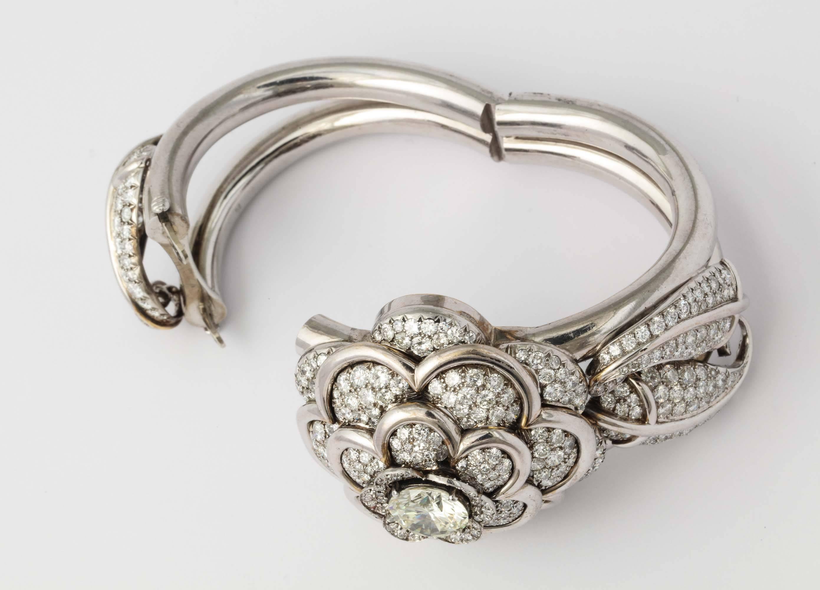 Spectacular Platinum and Gold Pave Diamond Flower Bracelet In Excellent Condition For Sale In New York, NY