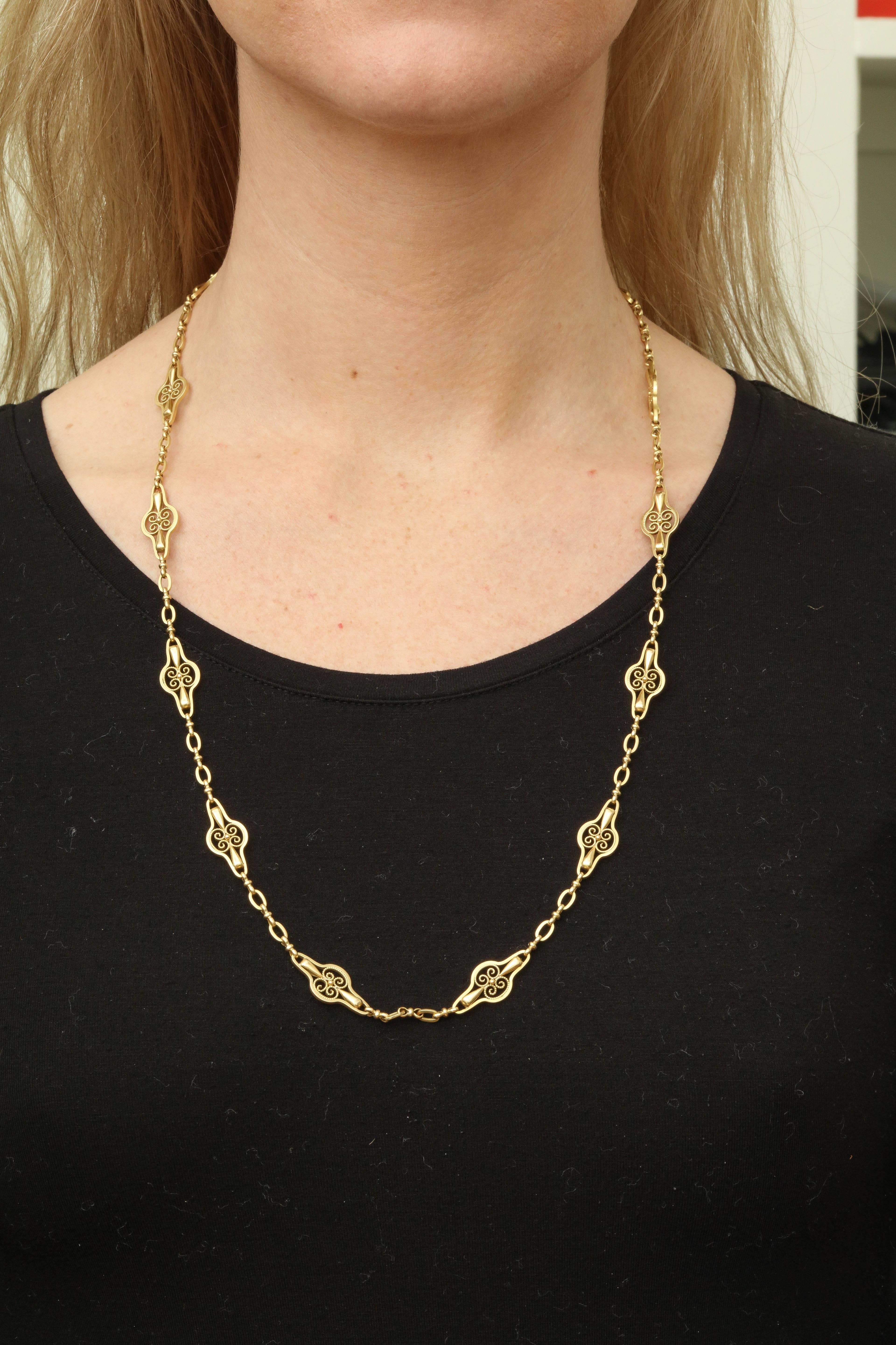 French Belle Epoque Gold Chain For Sale 2