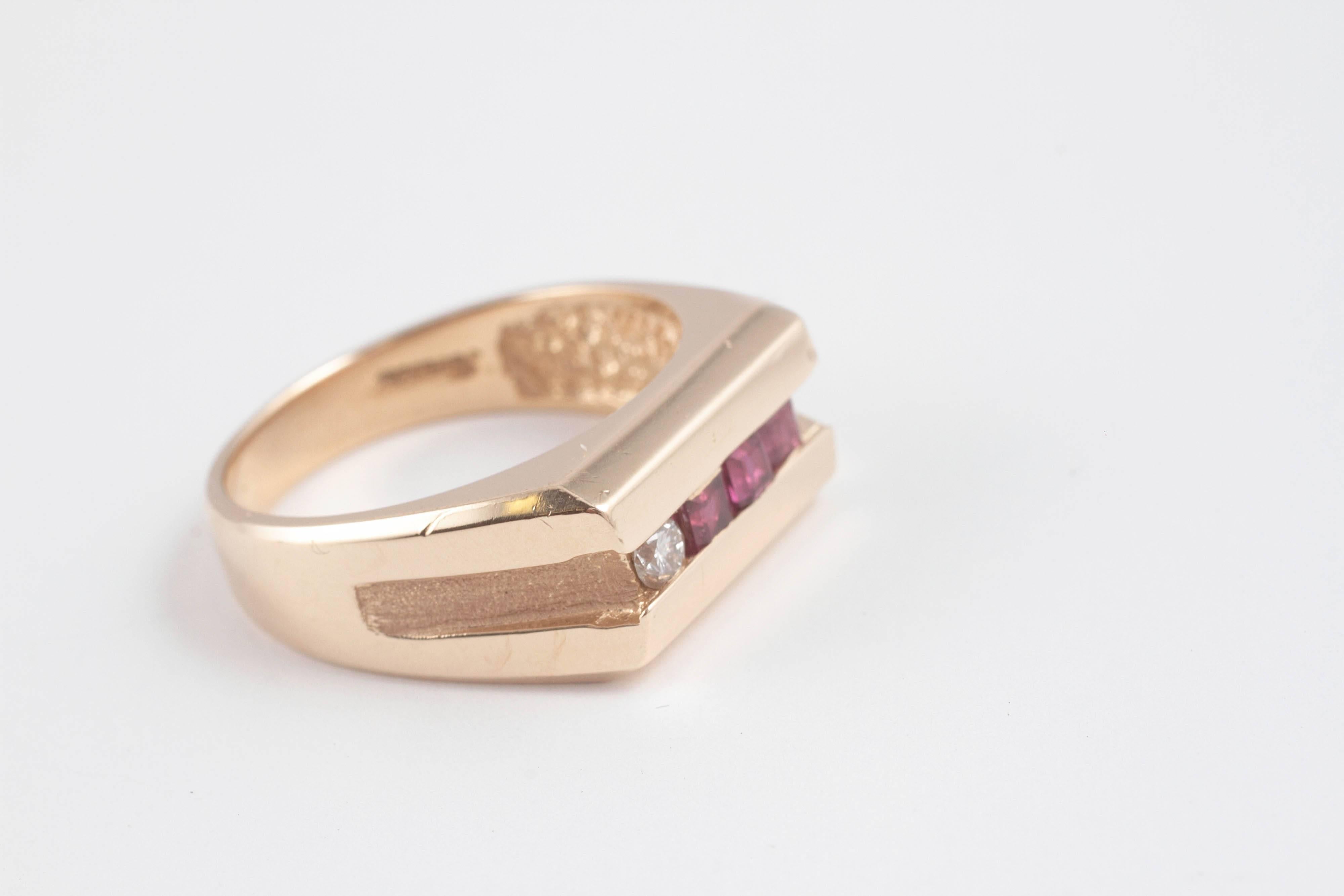 Women's or Men's Ruby Diamond Gold Ring