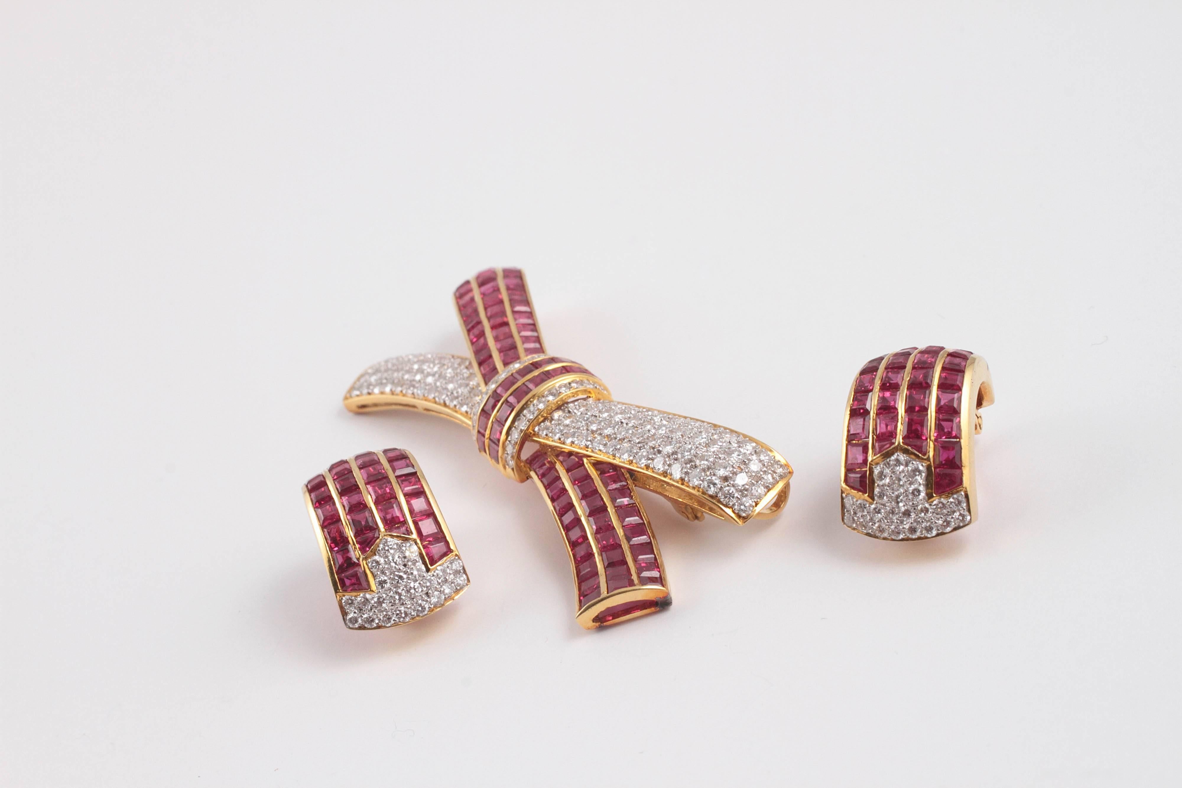  Ruby diamond brooch with matching earrings In Excellent Condition In Dallas, TX
