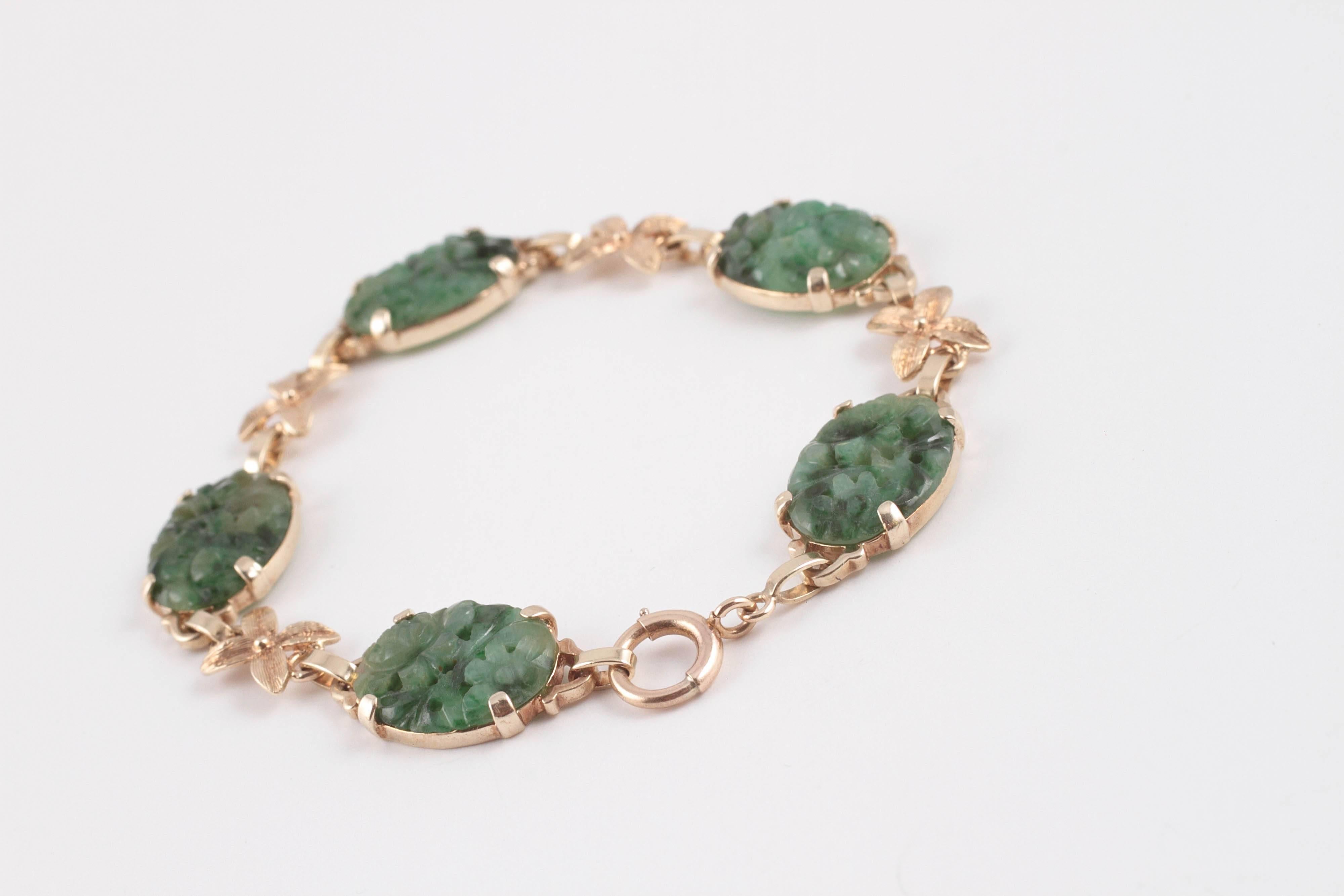 1960s Carved Jadeite Gold Bracelet 1