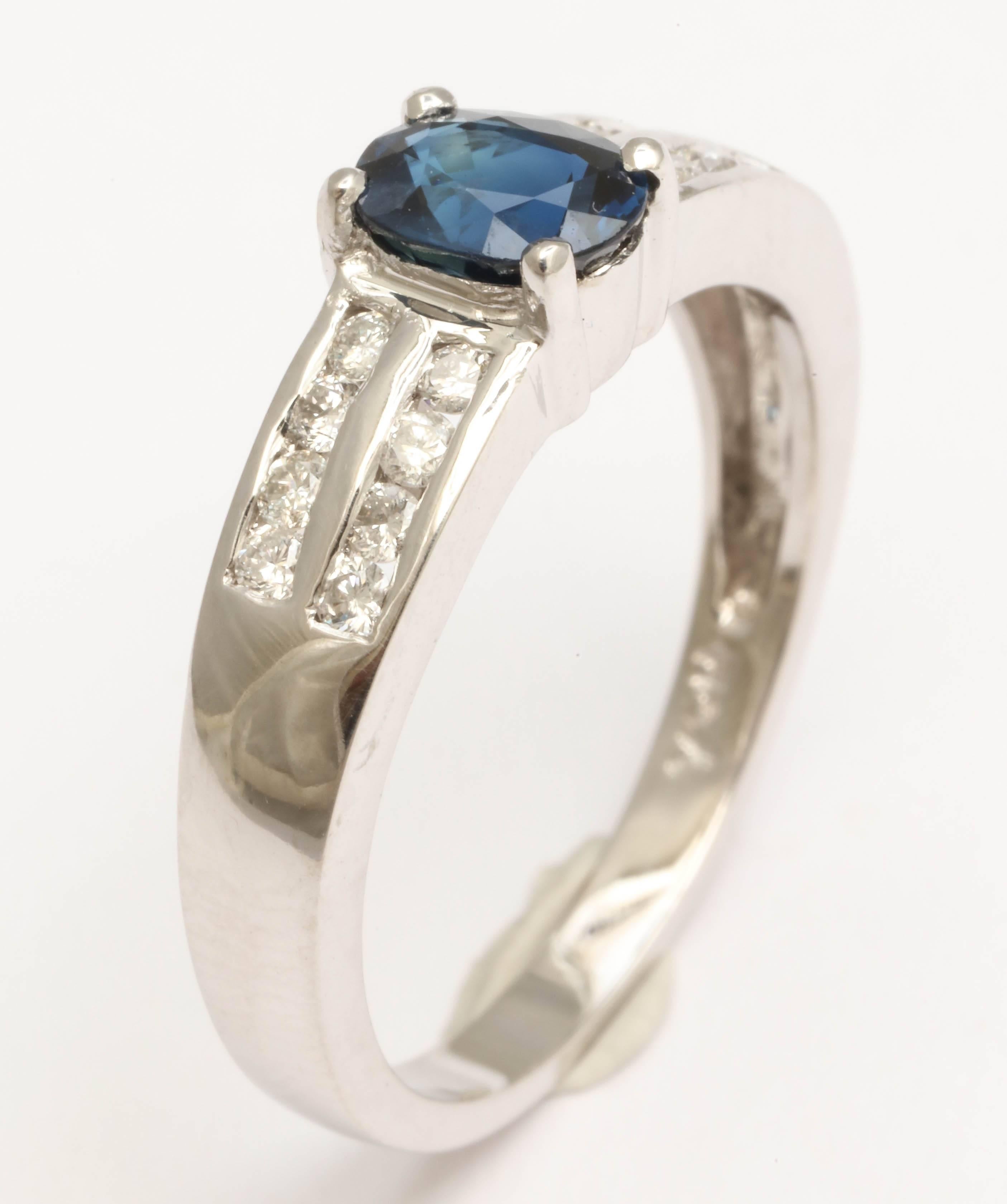 Blue Sapphire Diamond Gold Ring For Sale 1