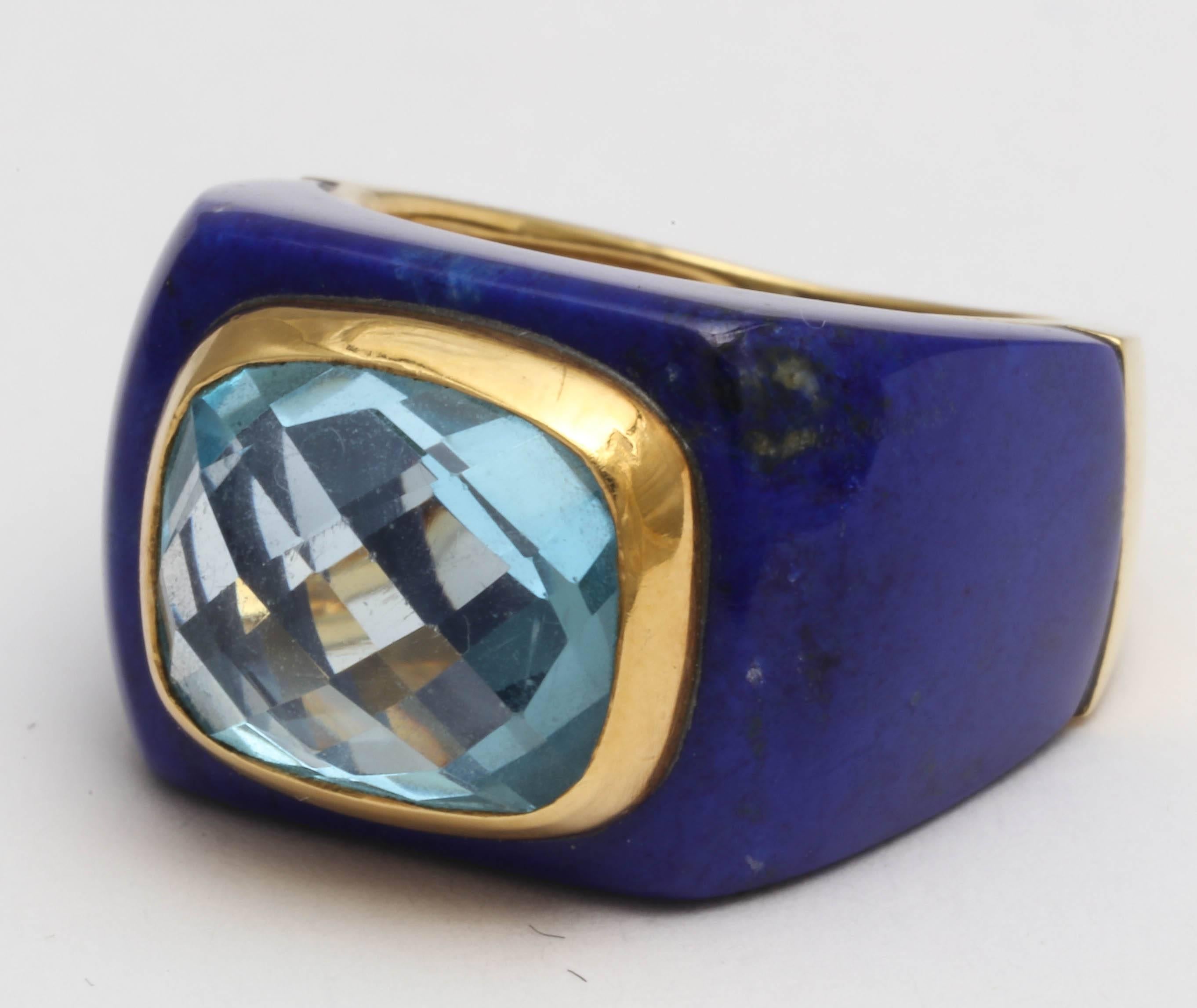 Women's or Men's Stunning Lapis and Blue Topaz Gold Ring For Sale