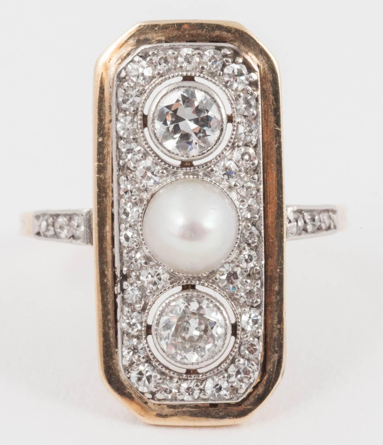 Fine Plaque ring set with natural Pearl and Diamonds in fine millegrain  platinum and 18ct Gold settings

Finger size M 1/2