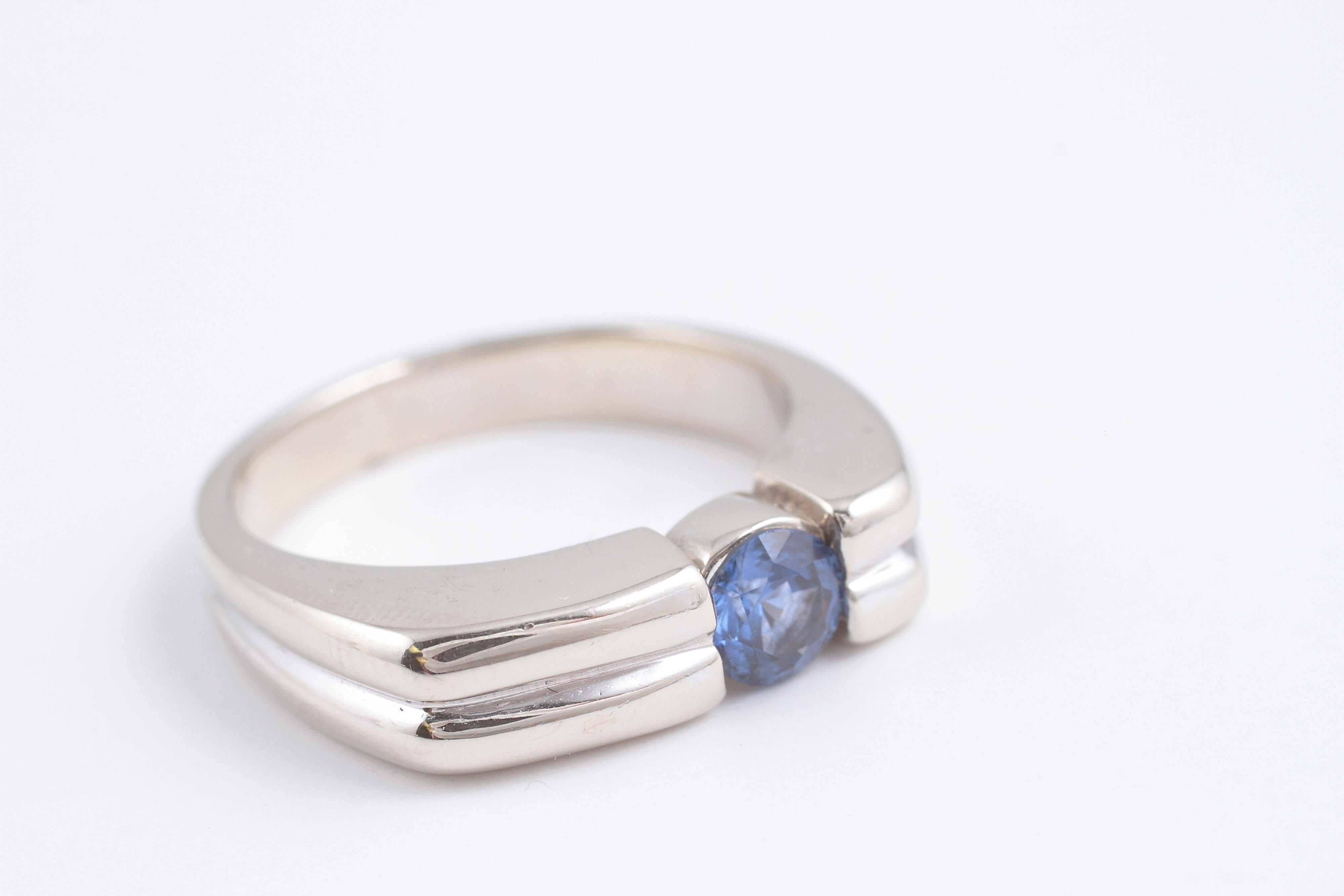 .95 Carat Blue Sapphire Gold Ring 4