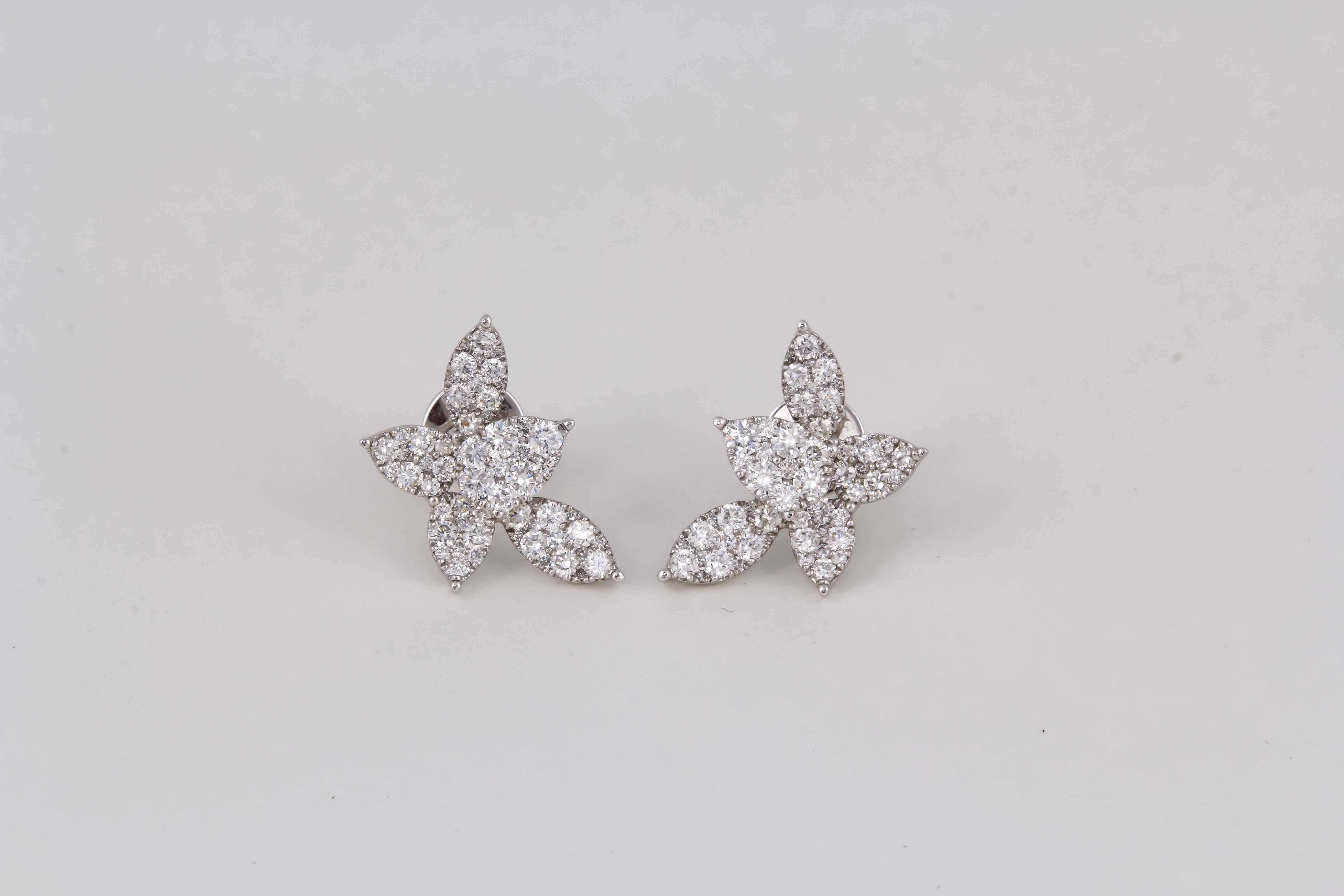Classic Diamond Gold Cluster Earrings 3
