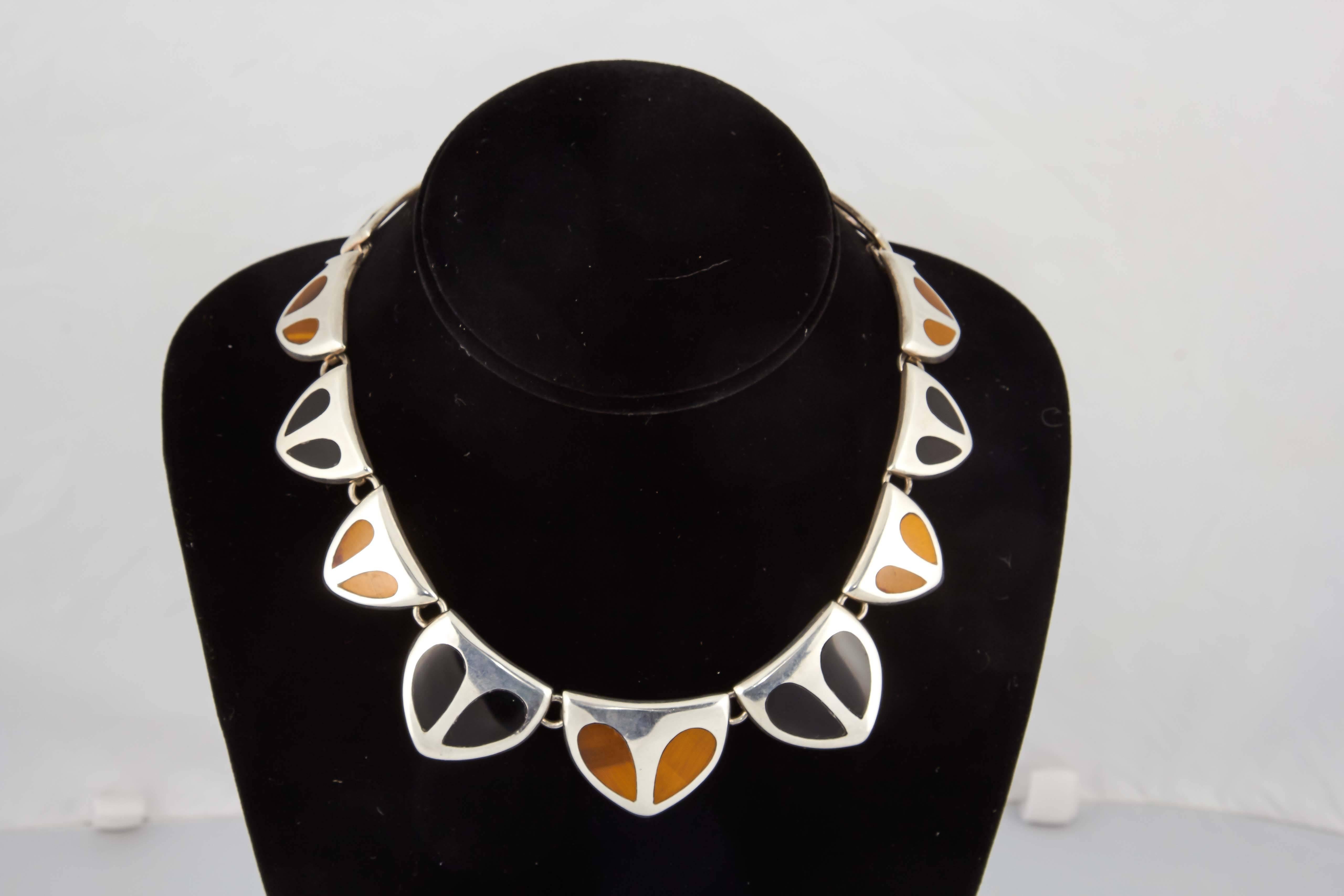 Women's 1970s Inlaid Tiger's Eye With Inlaid Onyx Cleopatra Sterling Silver Necklace