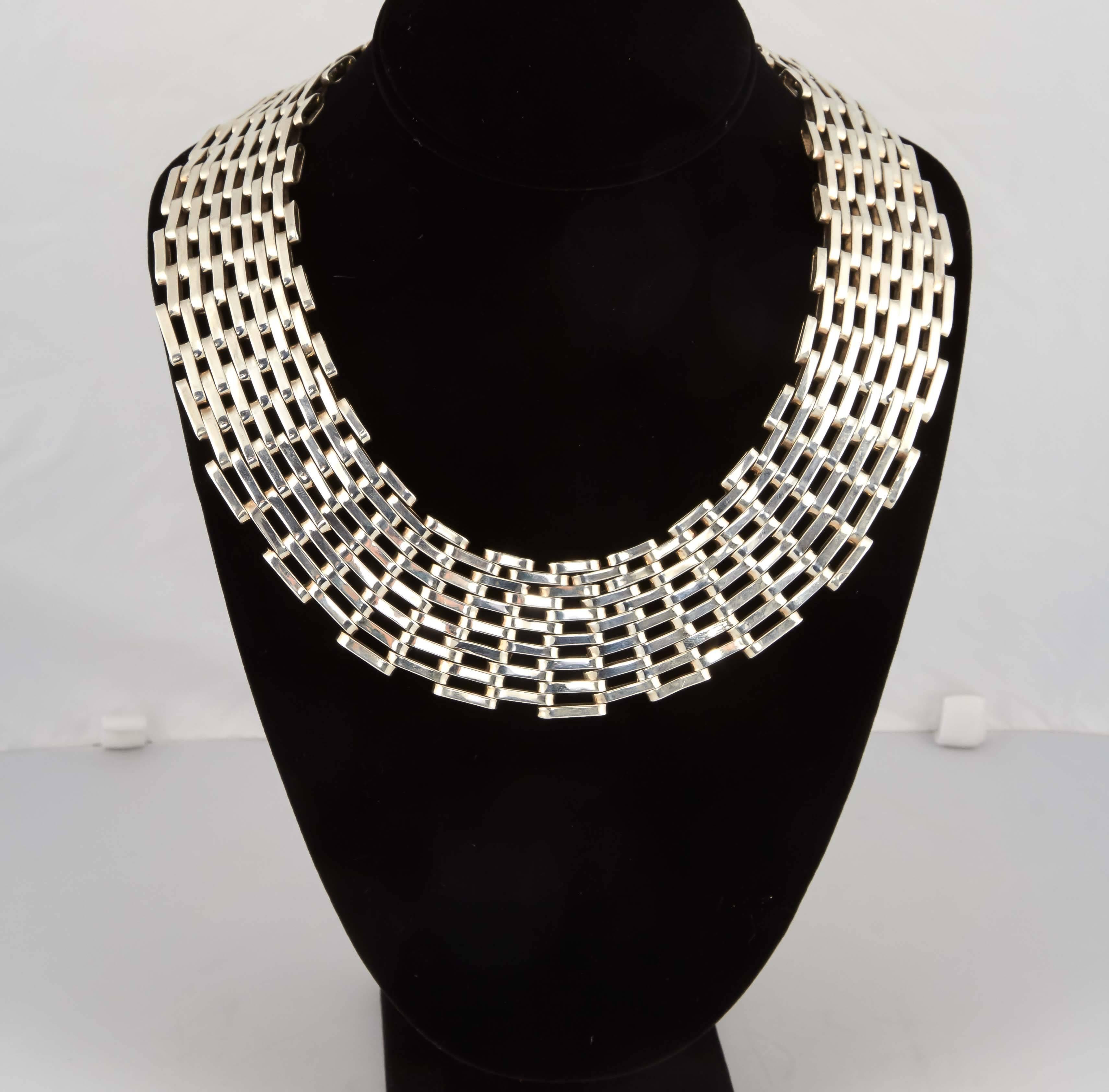 1980s Seven Row Bold Heavy Open Link Silver Wide Collar Necklace In Excellent Condition In New York, NY