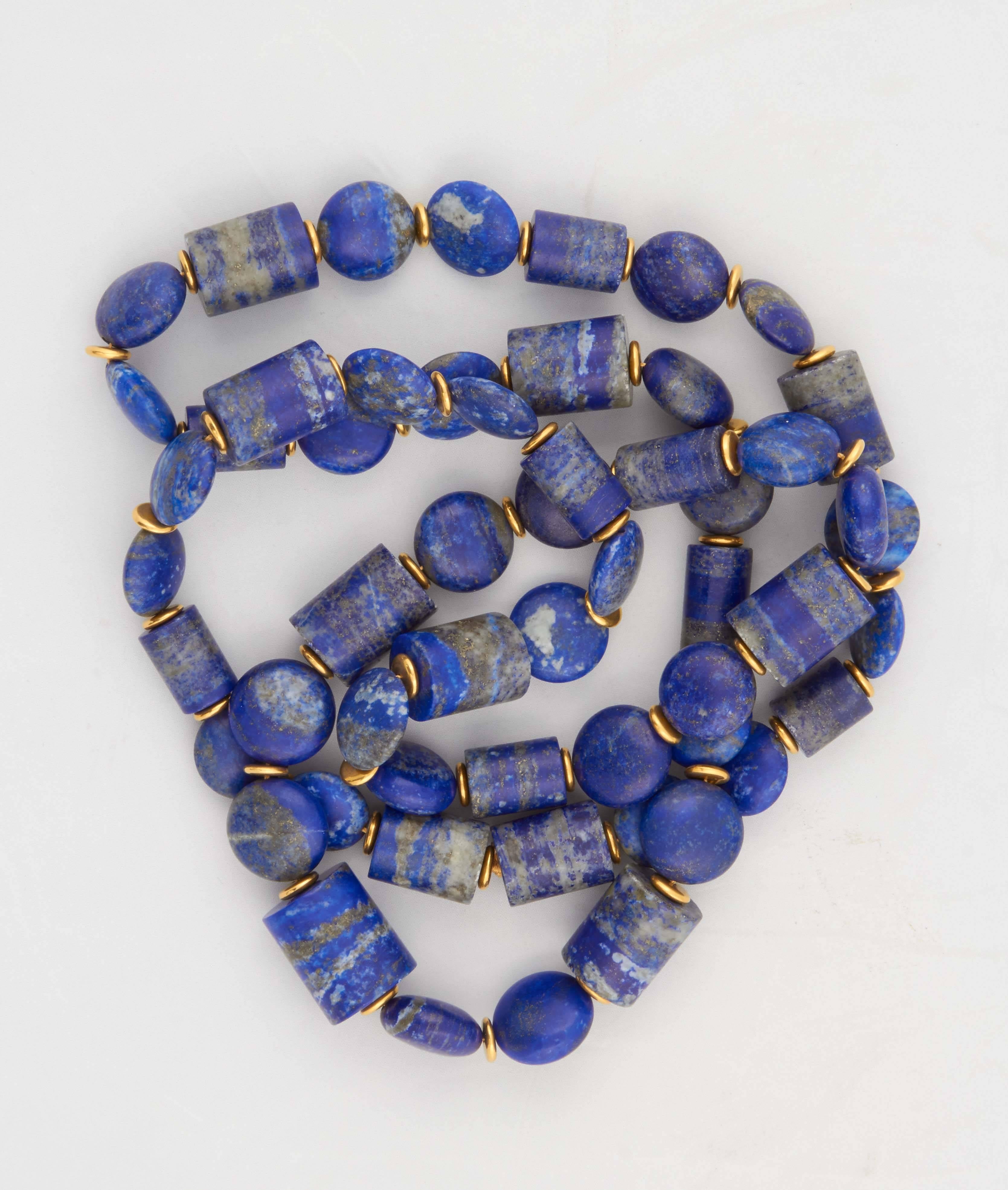 Lapis Lazuli Gold Necklace In Excellent Condition In Fifth Avenue, NY