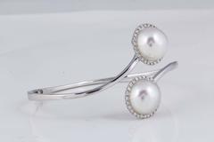 South Sea Pearl Diamond Bypass Bangle Bracelet 0.51 Carats 18K White Gold