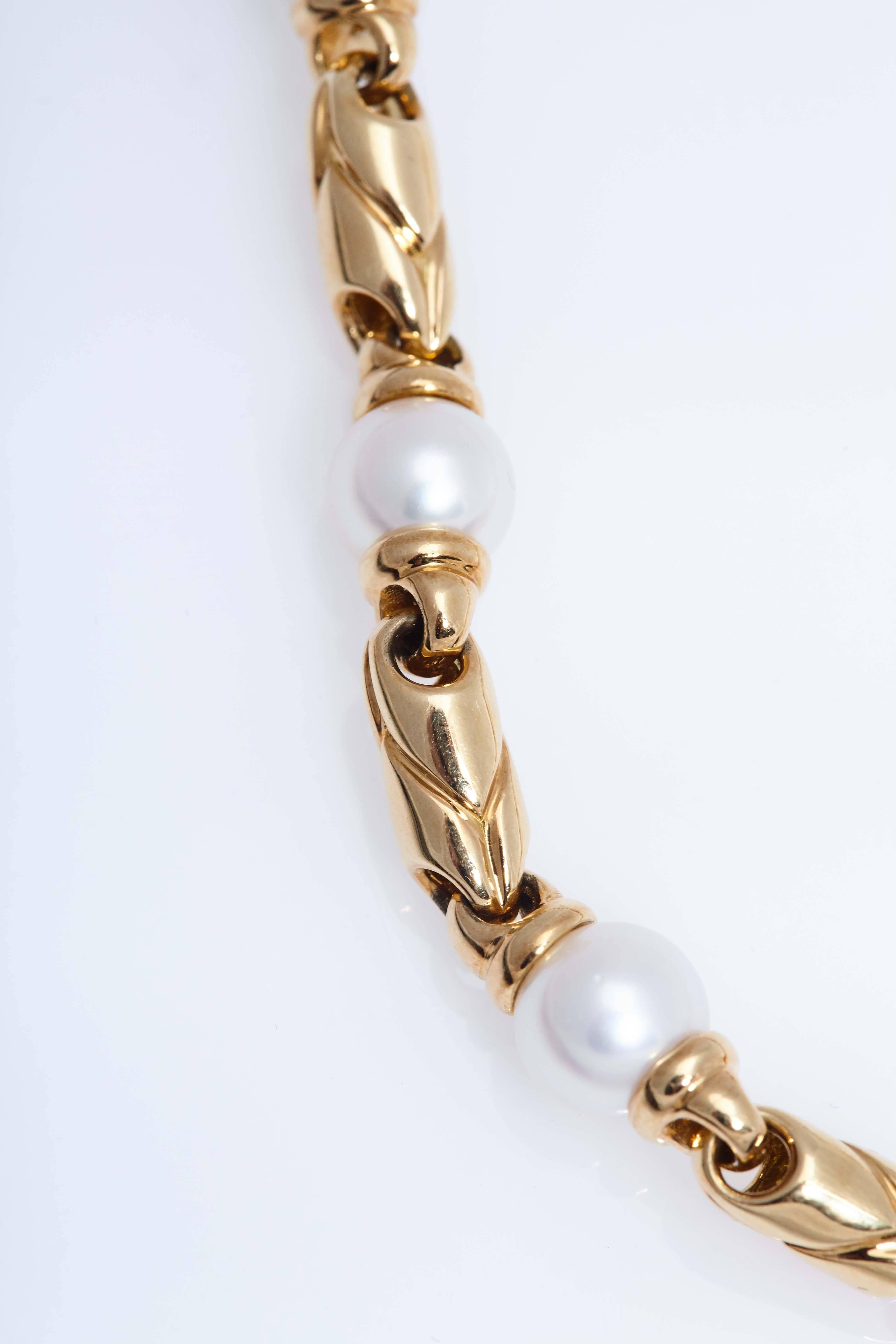 Bulgari Gold and Pearl Passo Doppio Necklace In Excellent Condition For Sale In New York, NY