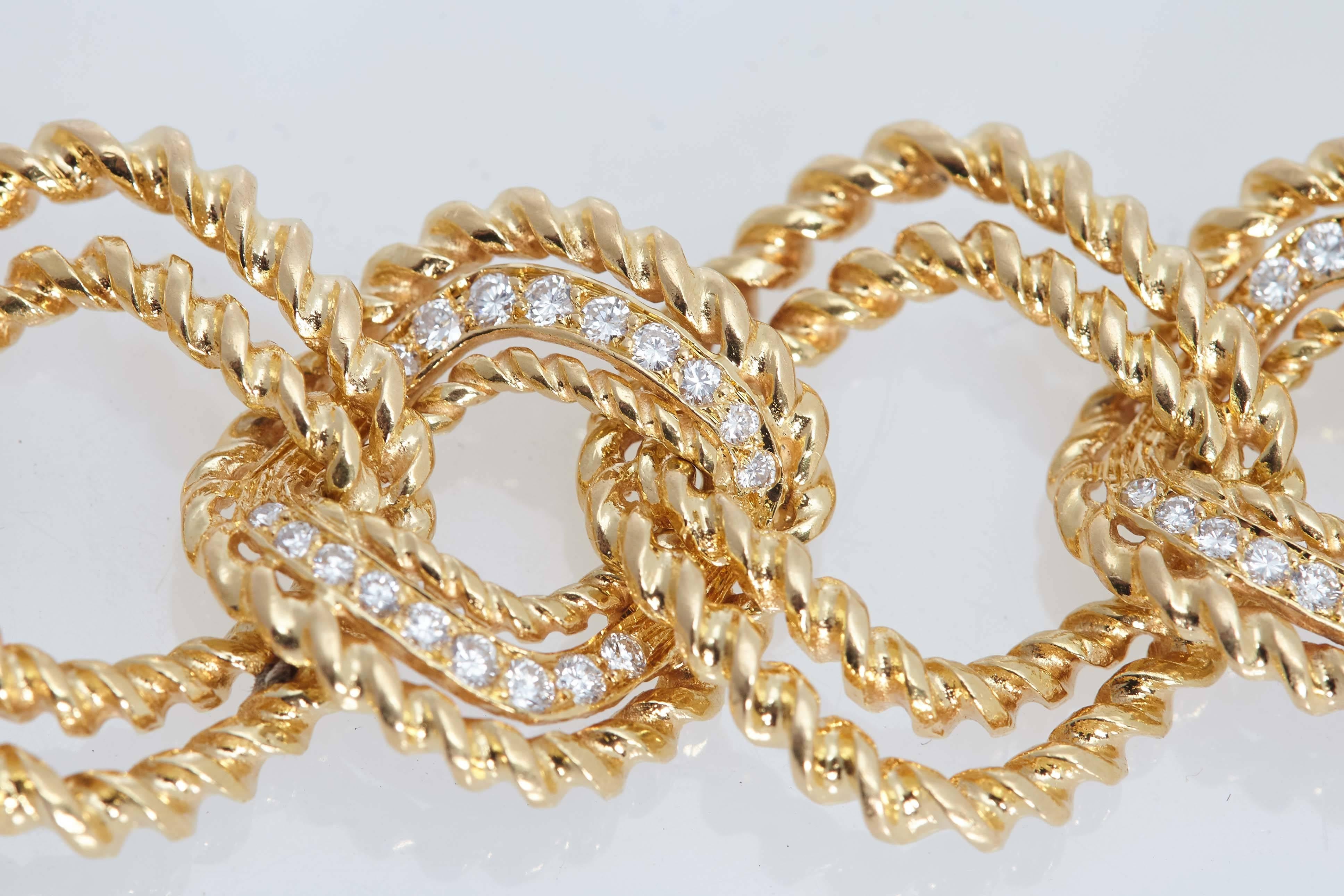 Modern Van Cleef & Arpels Textured Gold  Diamond Link Bracelet For Sale