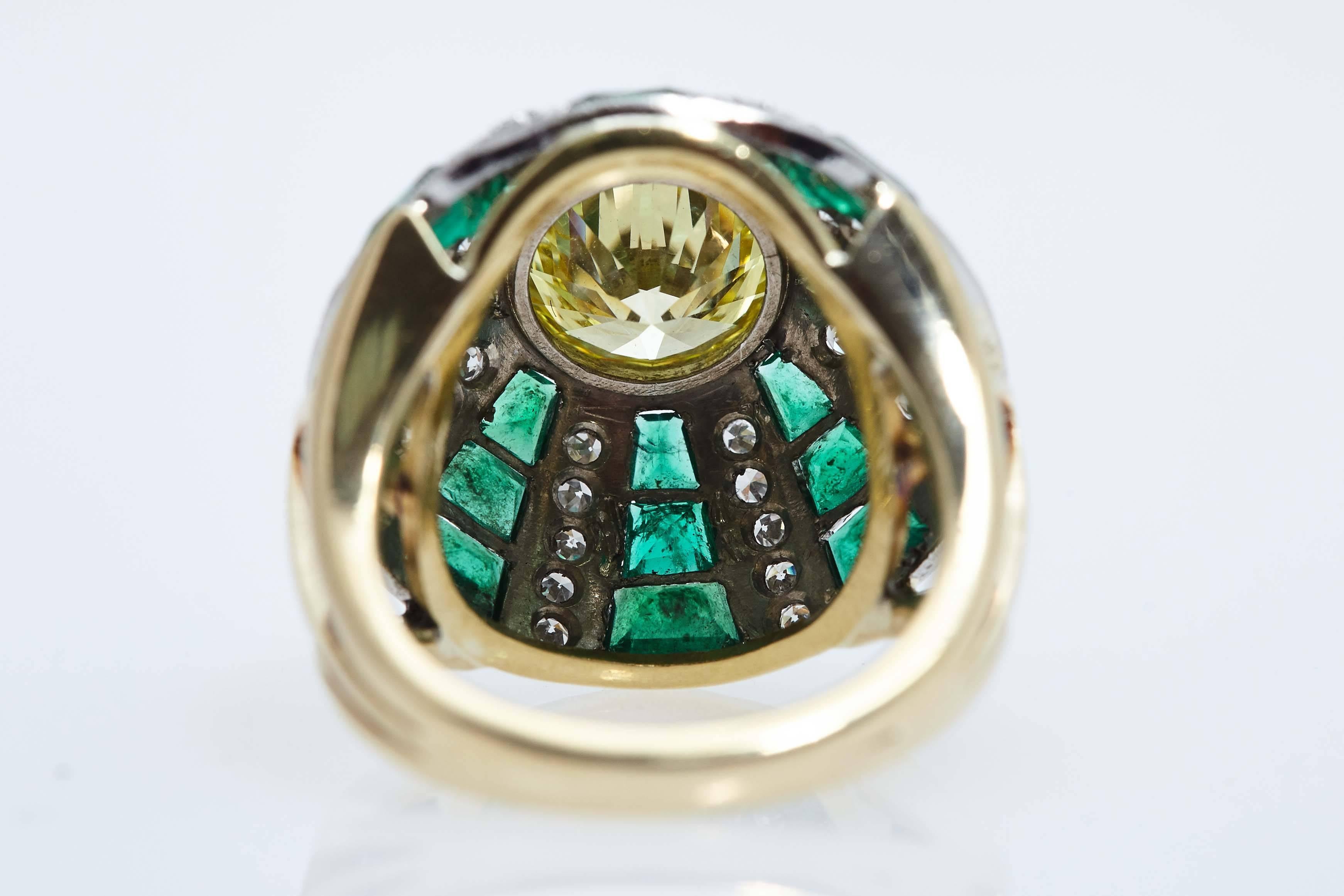 Women's Fancy Yellow GIA 2.62 Carat Platinum Gold Diamond Emerald Ring For Sale