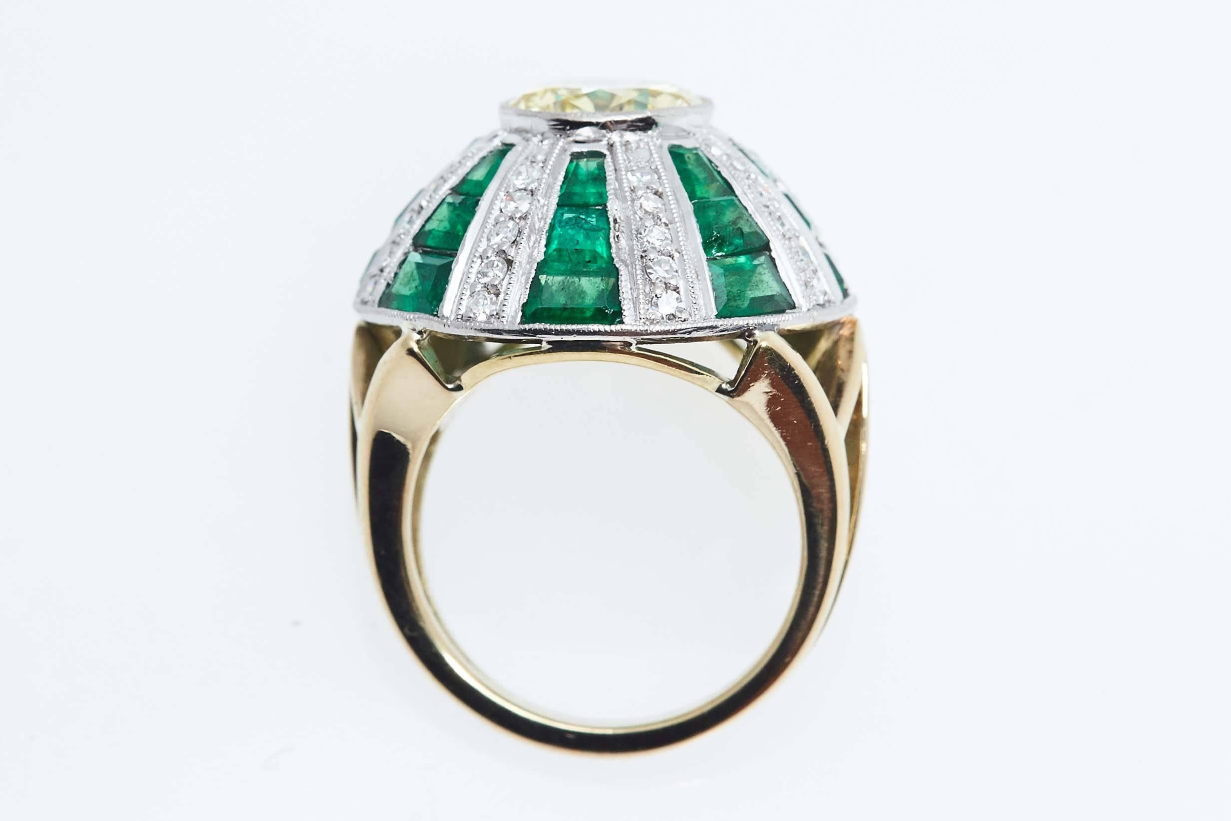 Fancy Yellow GIA 2.62 Carat Platinum Gold Diamond Emerald Ring In Good Condition For Sale In New York, NY