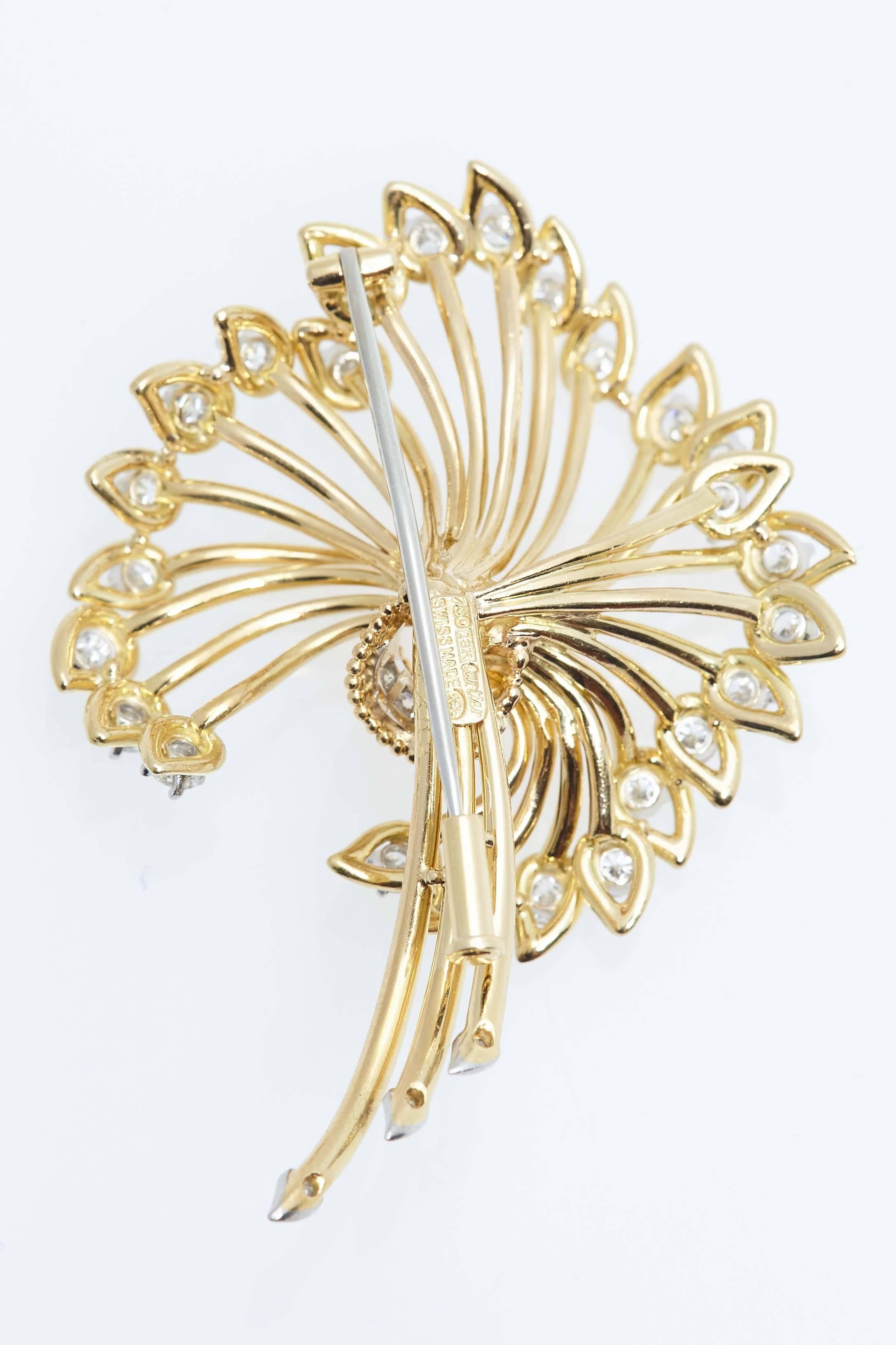 Cartier Diamond Gold Flower Brooch In Good Condition For Sale In New York, NY