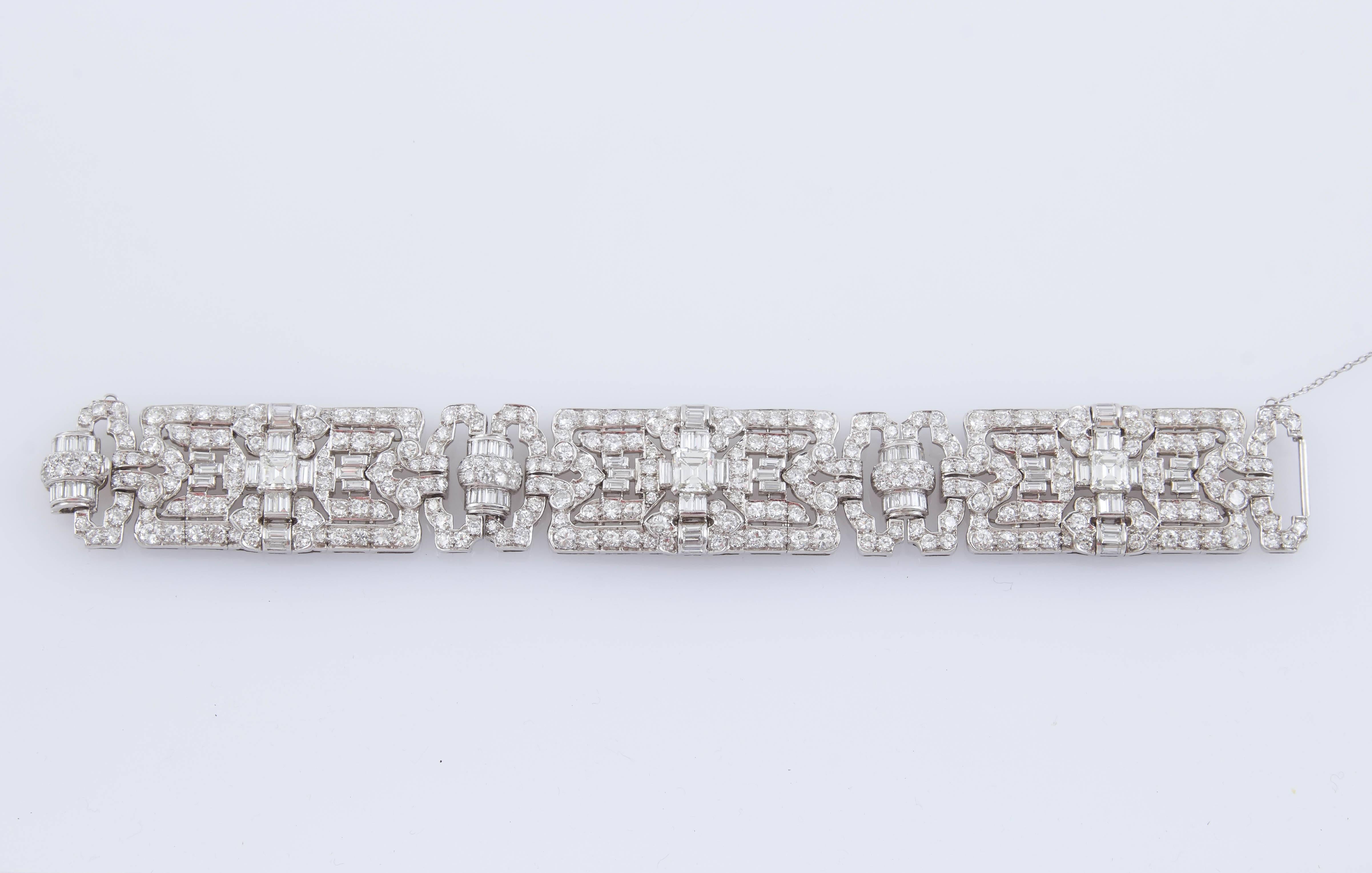 Women's 1930s Art Deco Diamond Platinum Bracelet 