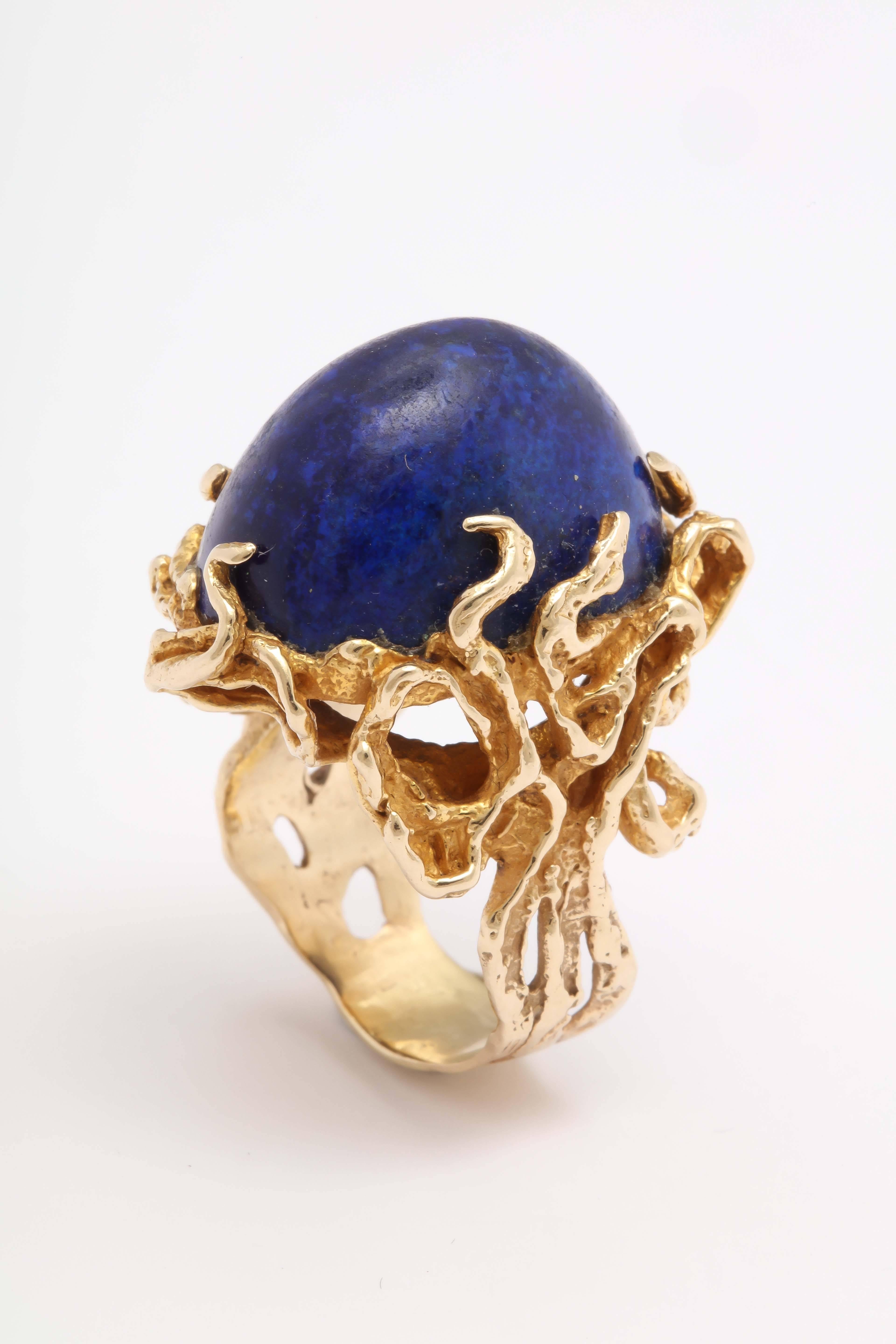 Women's Oversize Oval Lapis Yellow Gold Ring in Naturalistic Branch Setting