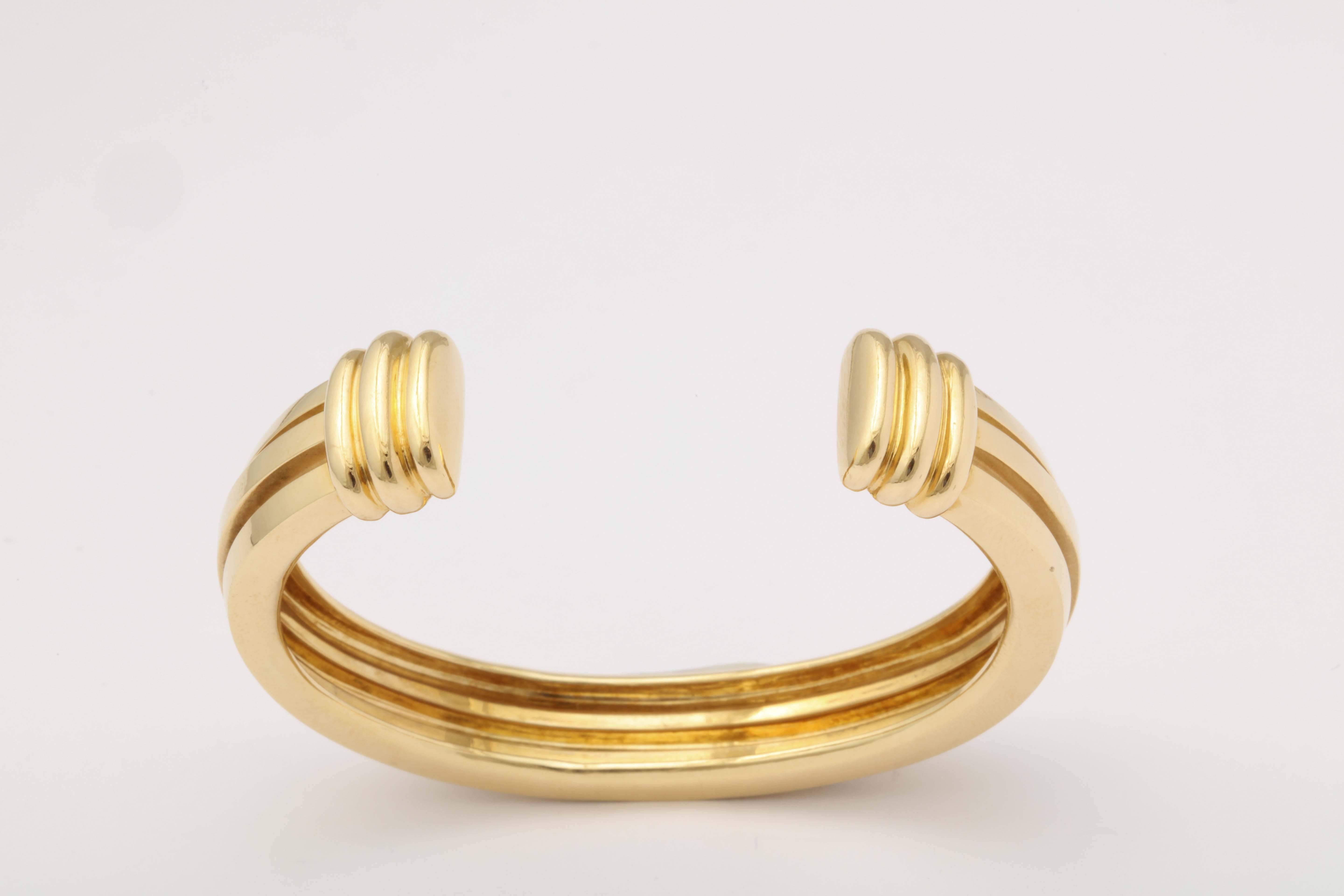18kt Rigged Bangle Bracelet Which Is Made To Be Worn Reversible. Created By Tiffany & Co. The Atlas Collection.In the 1980's.