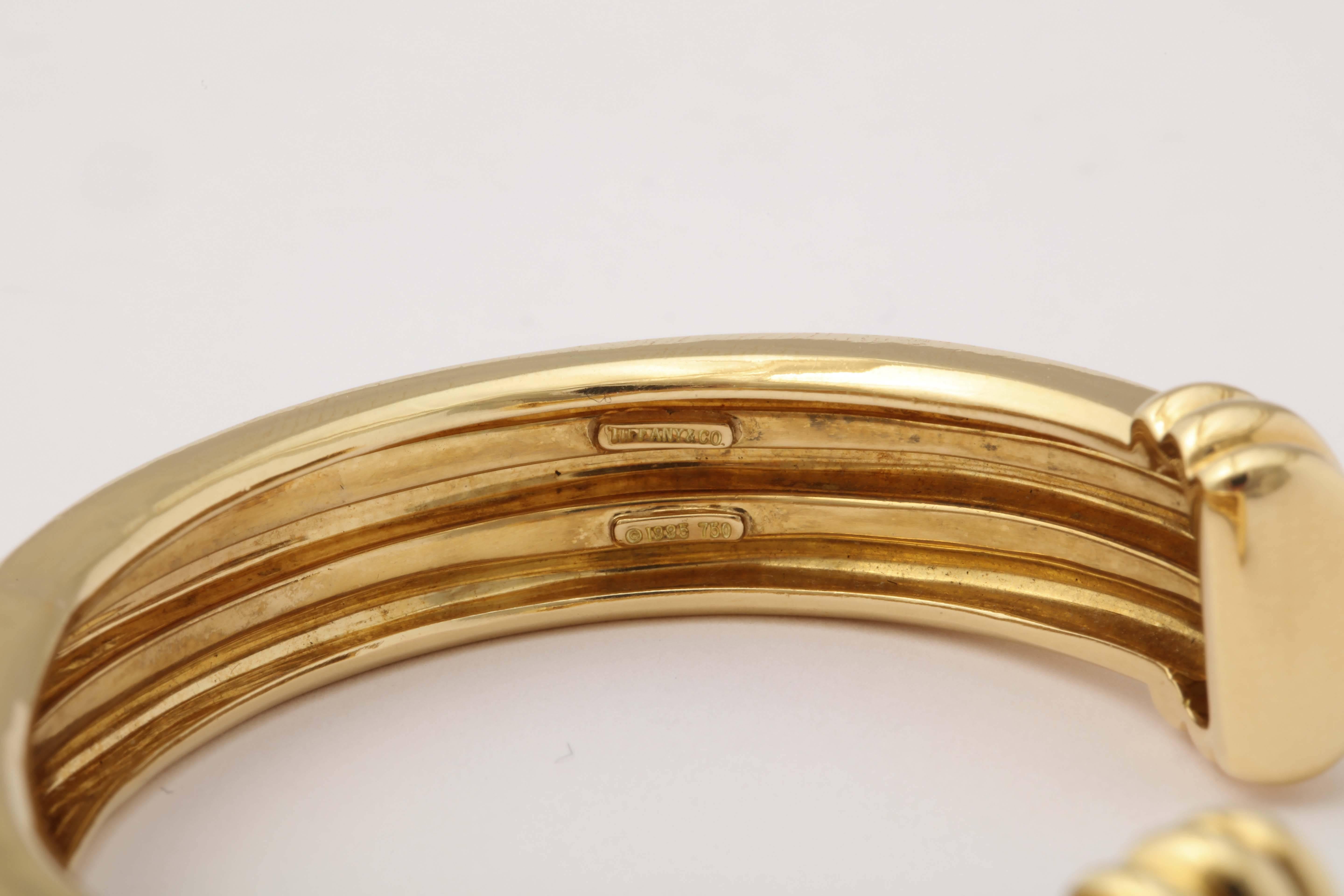 1980s Tiffany & Co. Rigged Reversible Wear Atlas Gold Bangle Bracelet 1