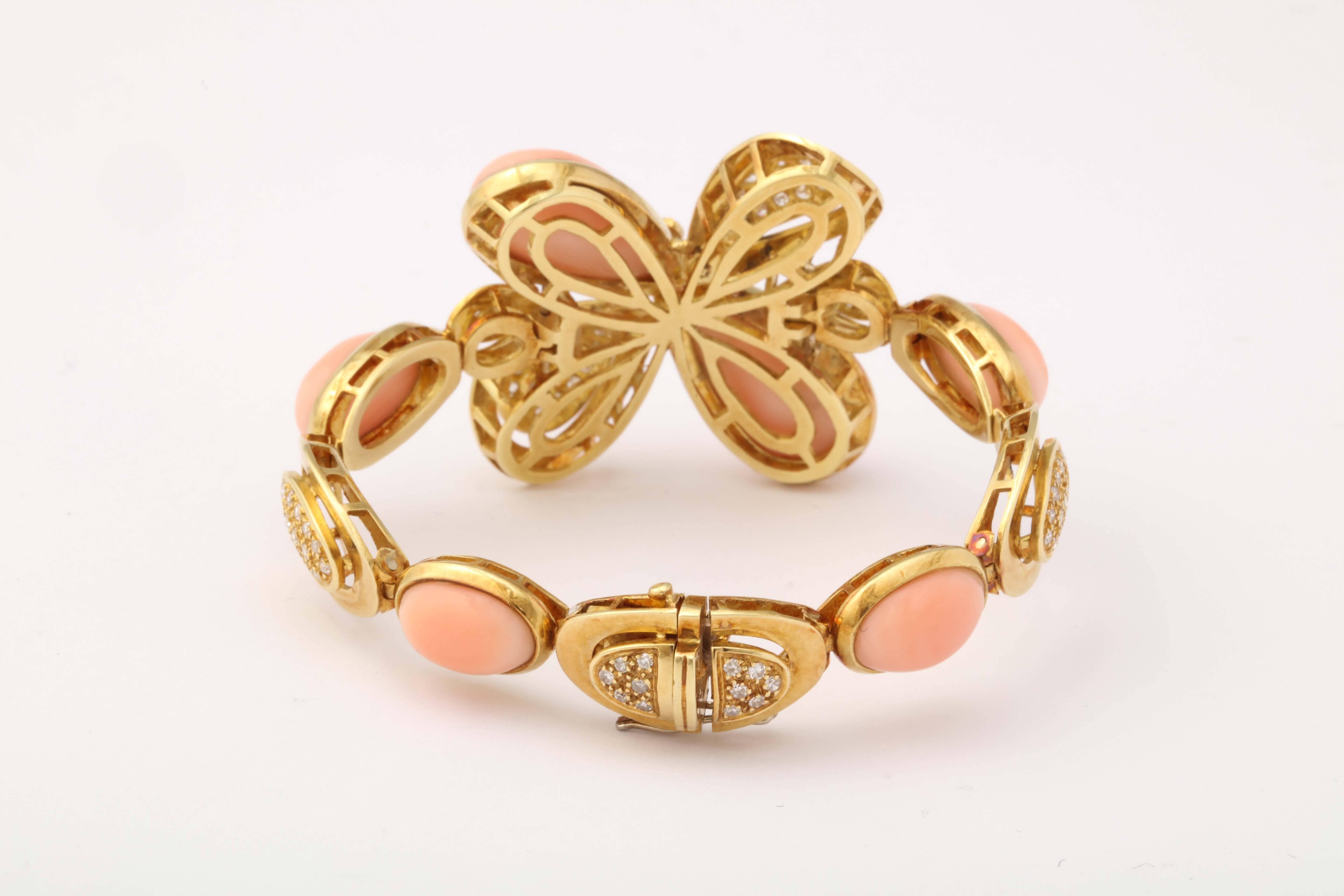 1960s Italian Angel Skin Coral Diamond Floret Gold Flexible Bracelet 5