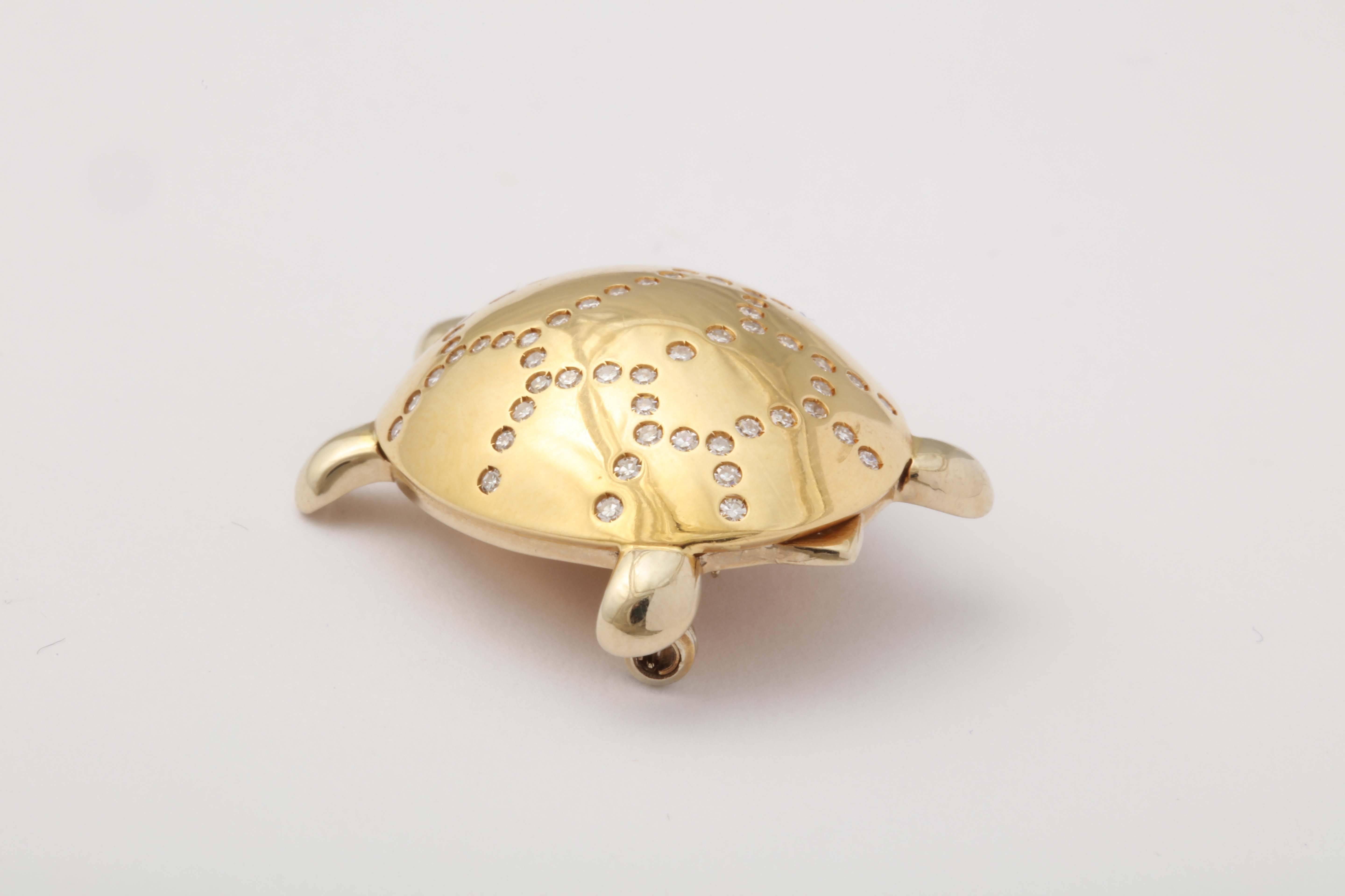 1990s GioCaroli  Figural diamond gold Turtle pin 2