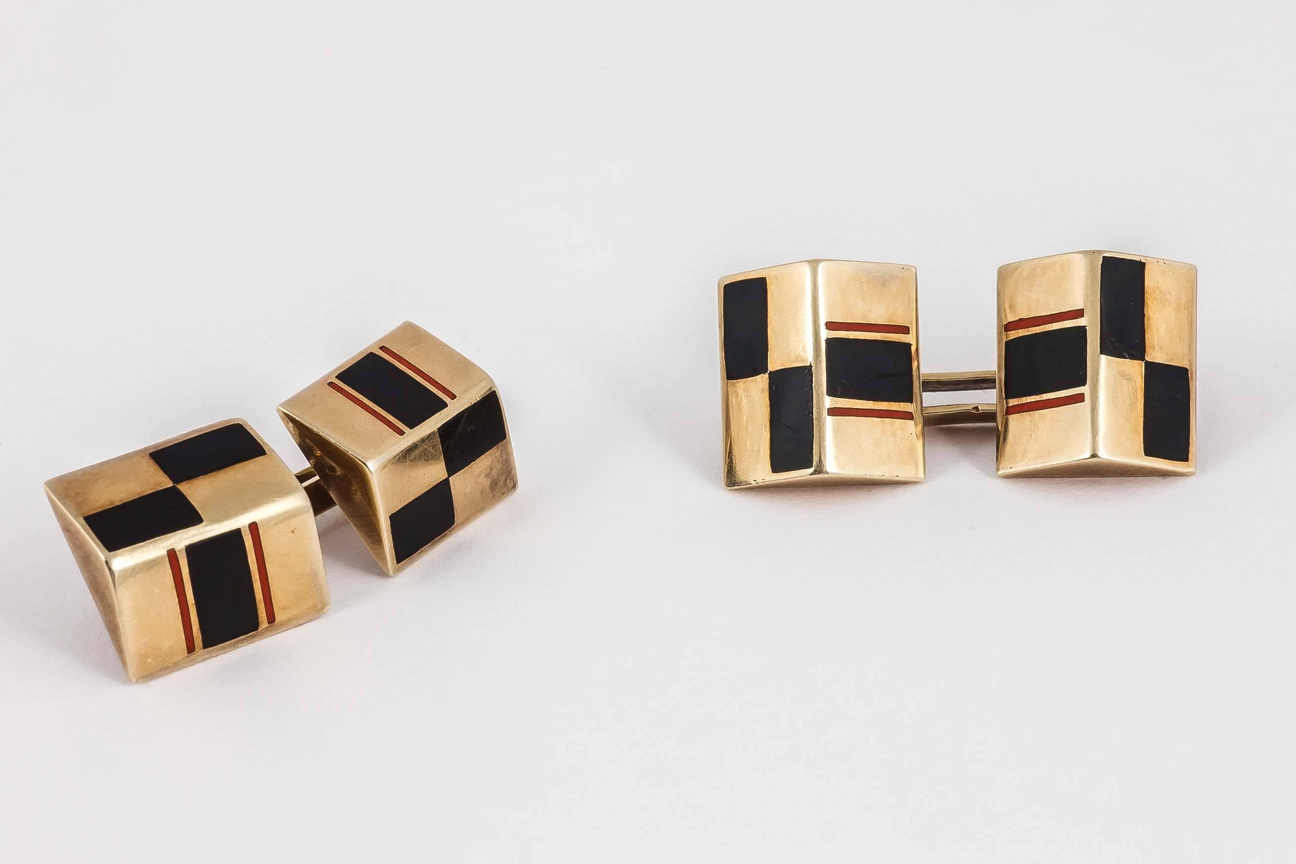 Art Deco Austrian enamel gold cube cufflinks  For Sale 1