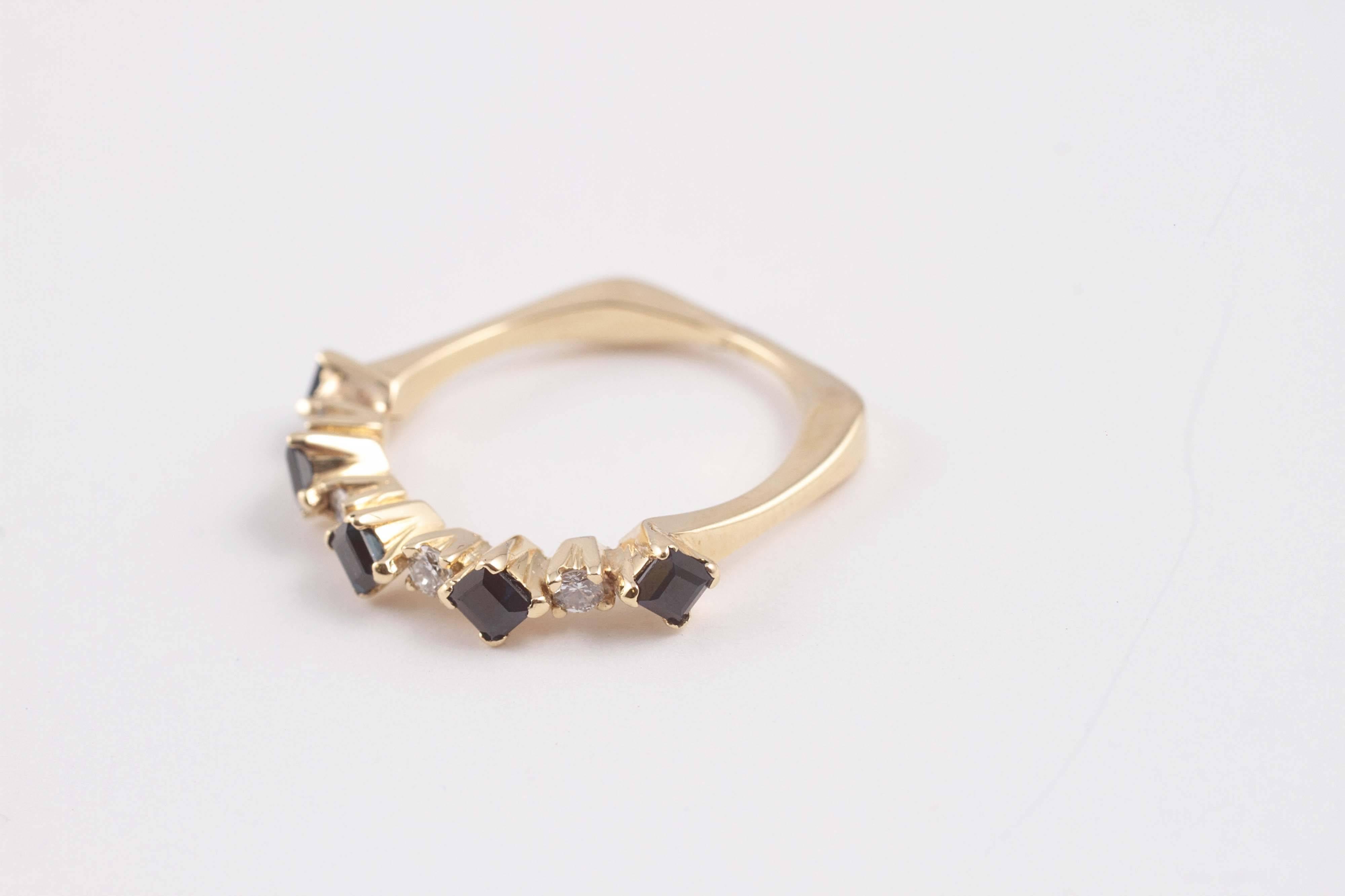 Blue sapphire diamond gold ring 2