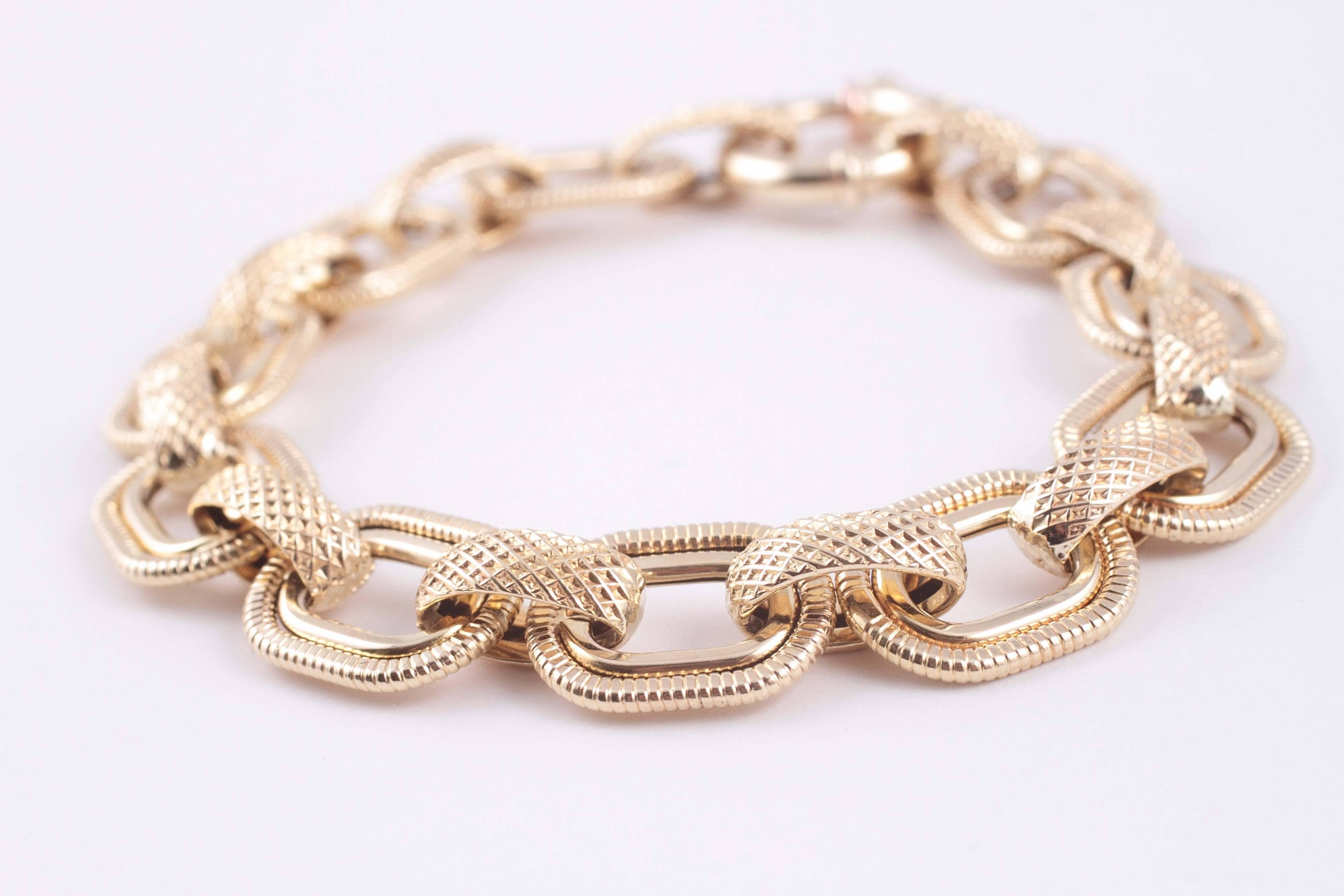 Italian Yellow Gold Bracelet In Excellent Condition In Dallas, TX