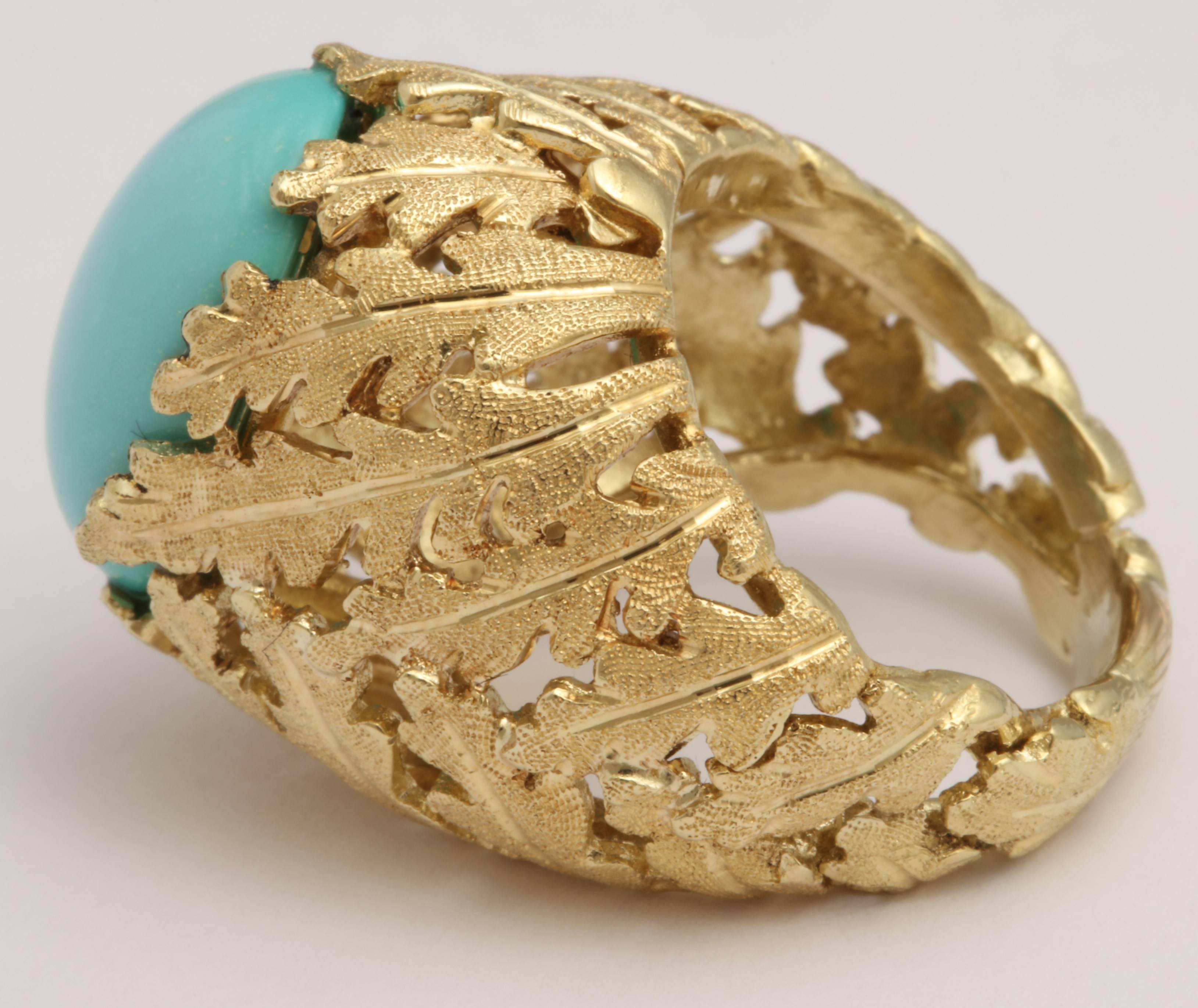 Turquoise and Gold Foliate Ring In Excellent Condition For Sale In New York, NY