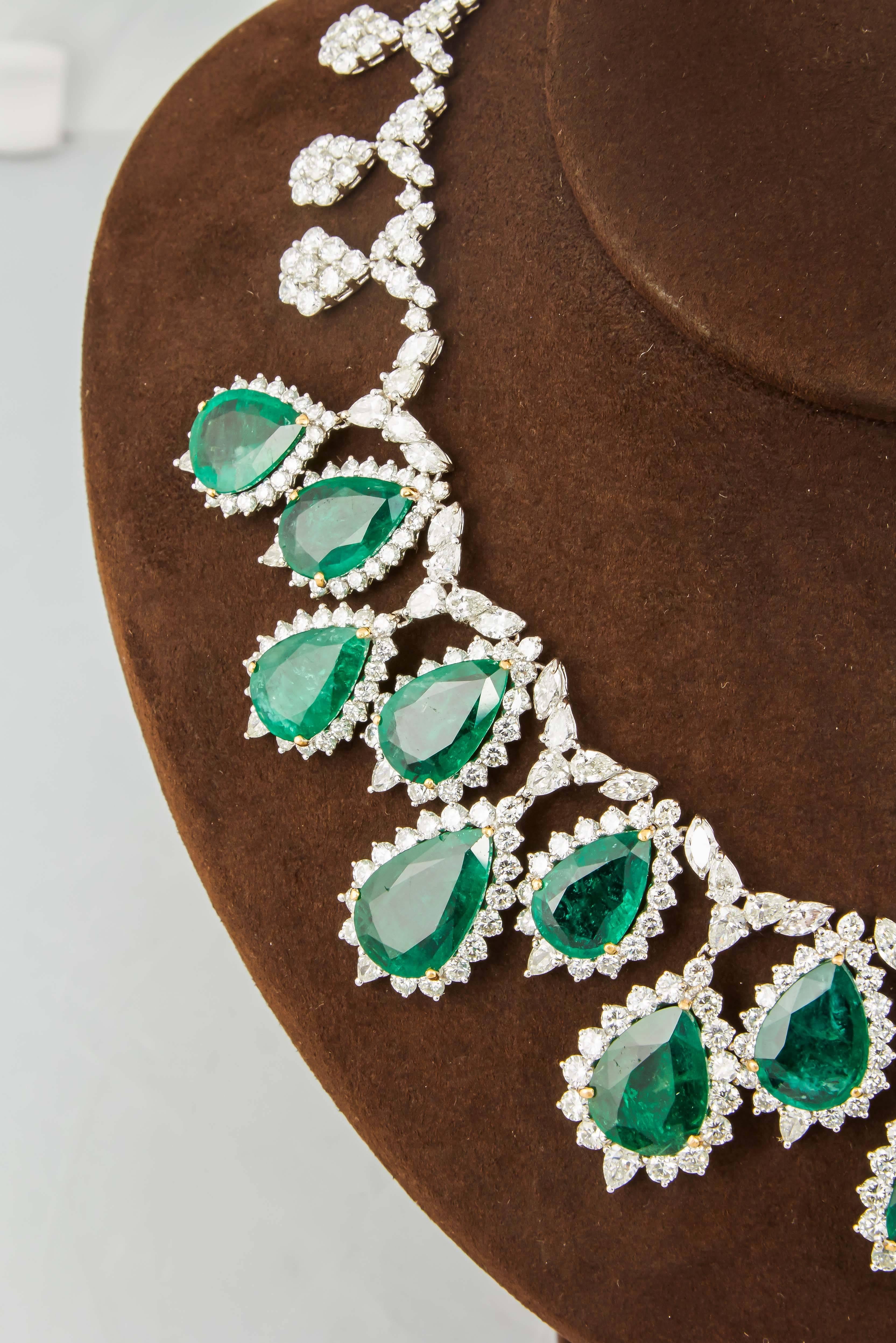 Incredible Emerald and Diamond Necklace 3