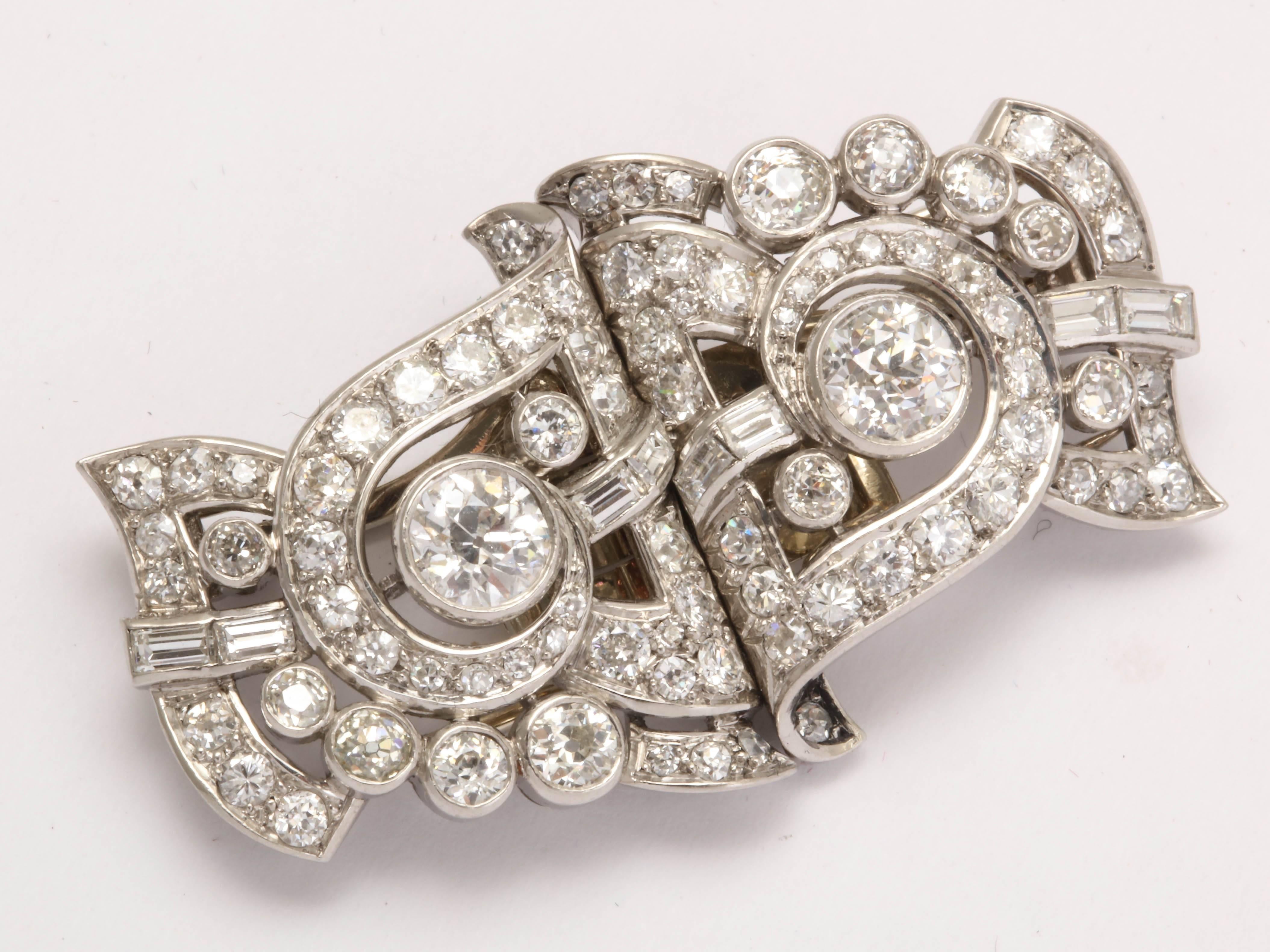 1930s Mixed Cut Round and Baguette Cut Diamond Platinum Clip Brooches In Excellent Condition In New York, NY