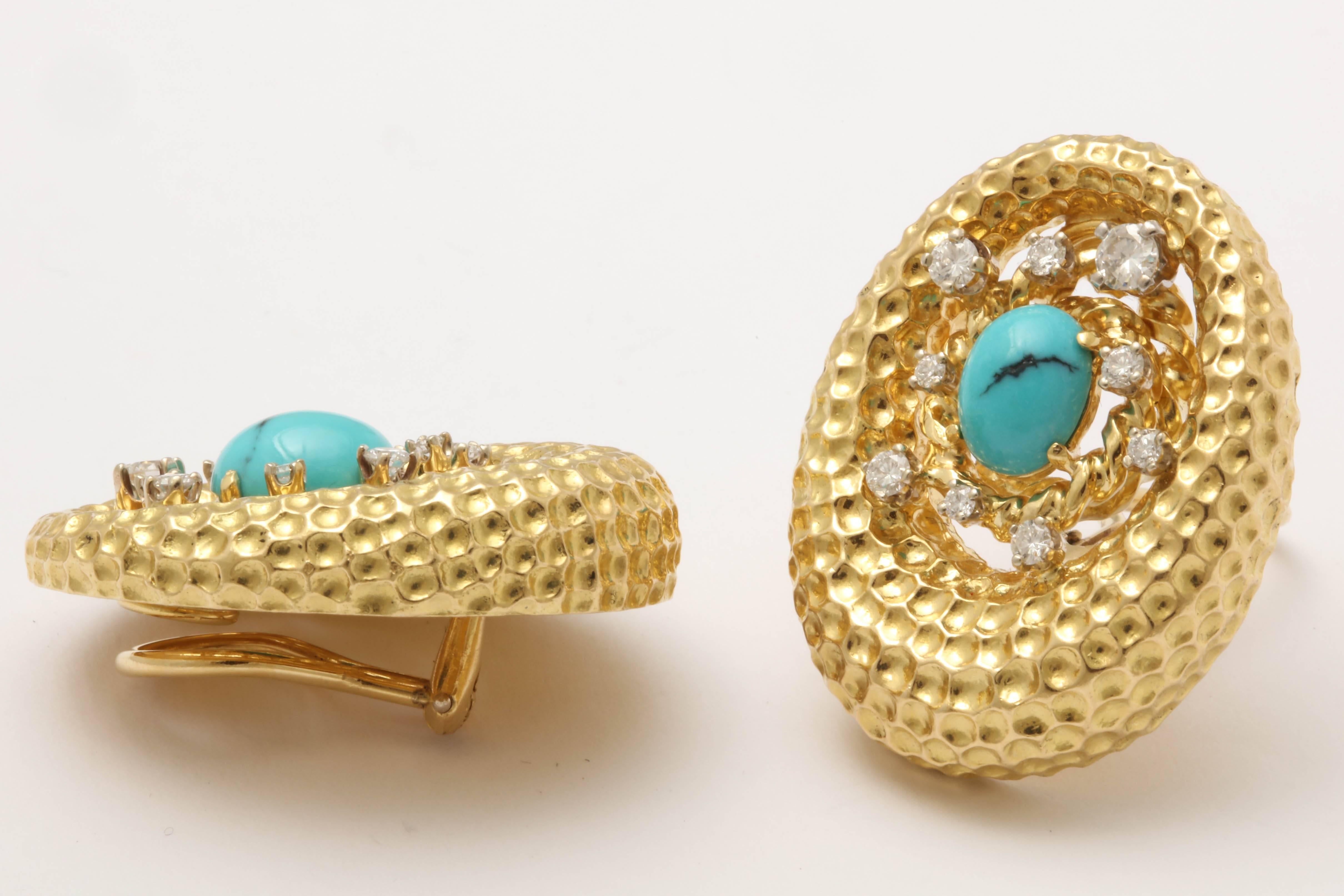 Women's 1960s Chic Oval Shaped Turquoise with Diamonds Gold Crater Design Earclips