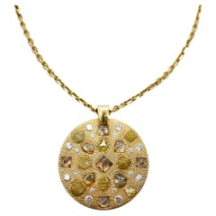 De Beers Talisman Babylon Medal Pendentif en or jaune 18 carats