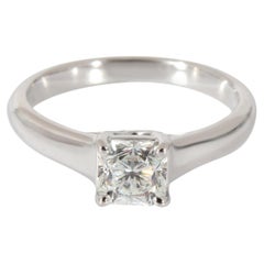 Tiffany & Co. Anello di fidanzamento con diamante Lucida in platino G VVS2 0,63 CTW