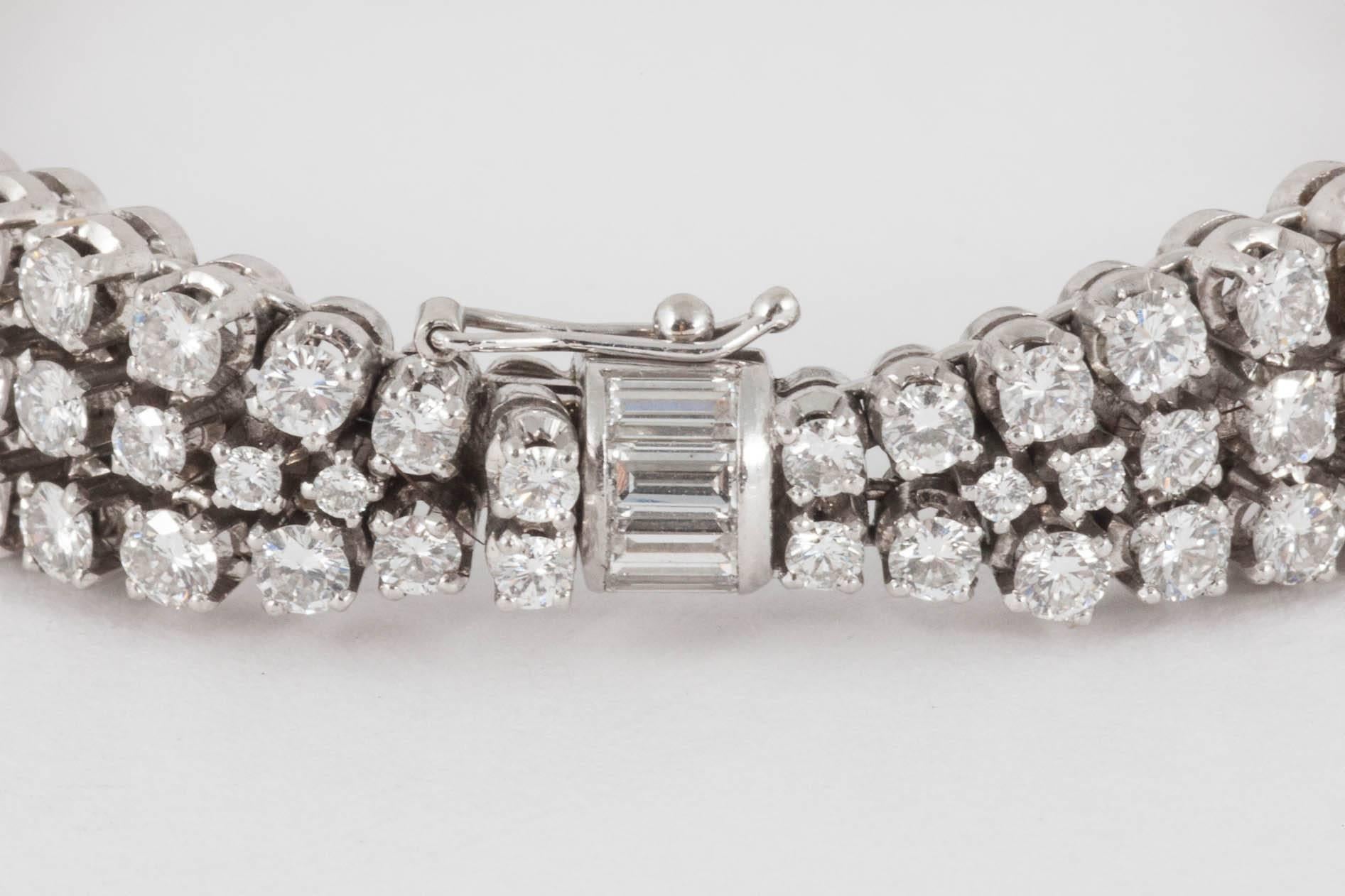 Art Deco Gabuglio Brilliant and Baguette Diamond Platinum Bracelet circa 1950