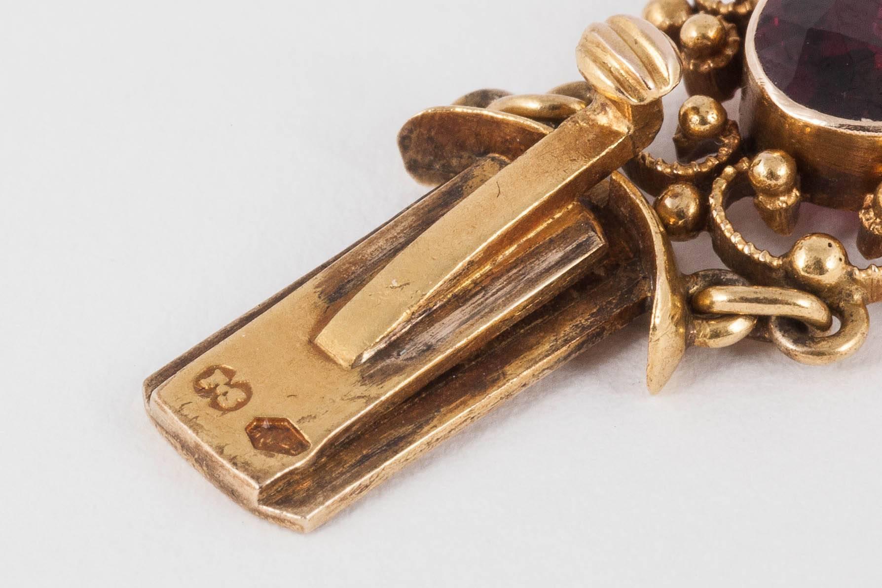 Edwardian Gold and Garnet Bracelet For Sale 1