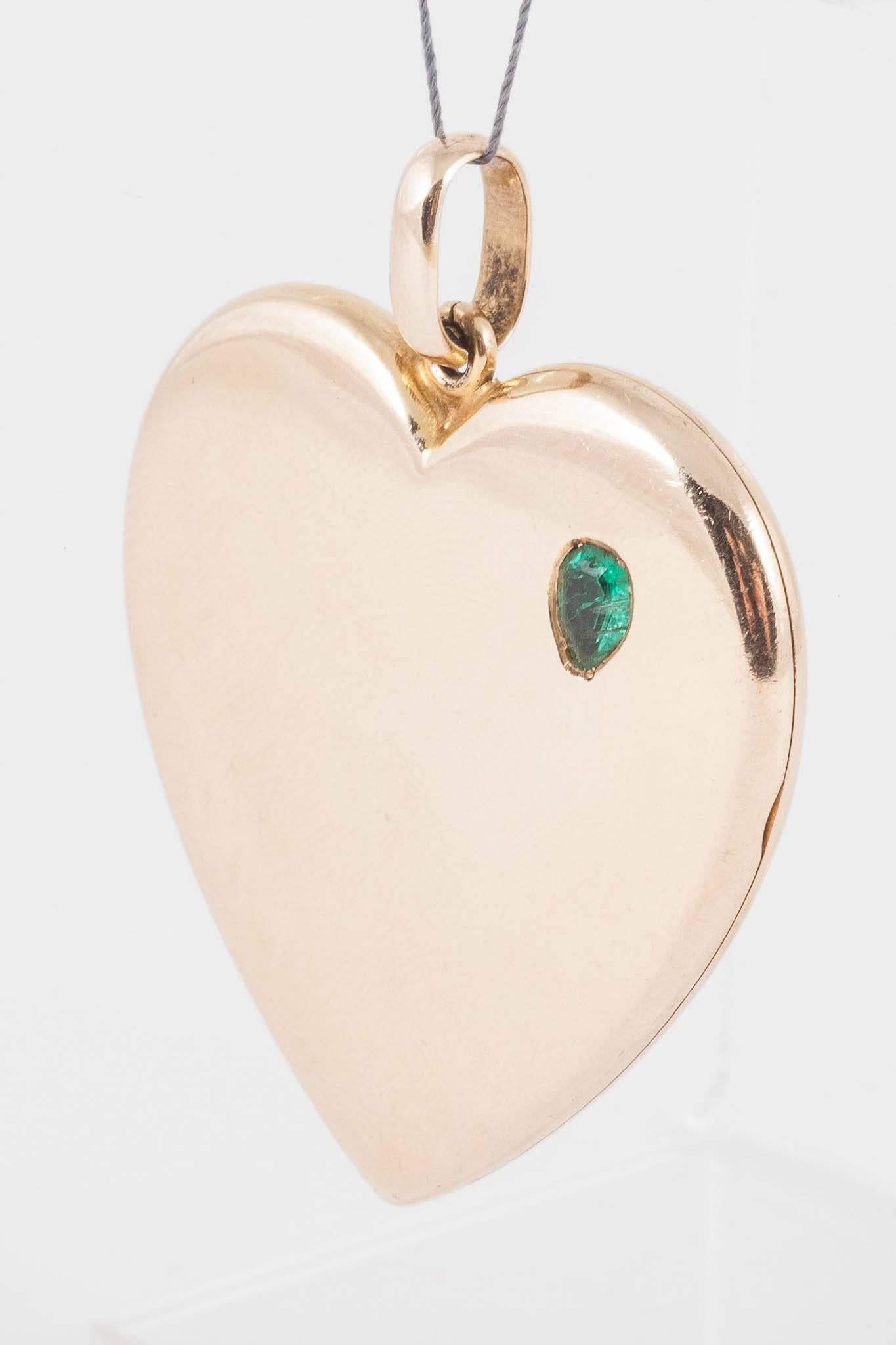 Late Victorian Victorian Heart Double Locket in 15 Carat Gold For Sale