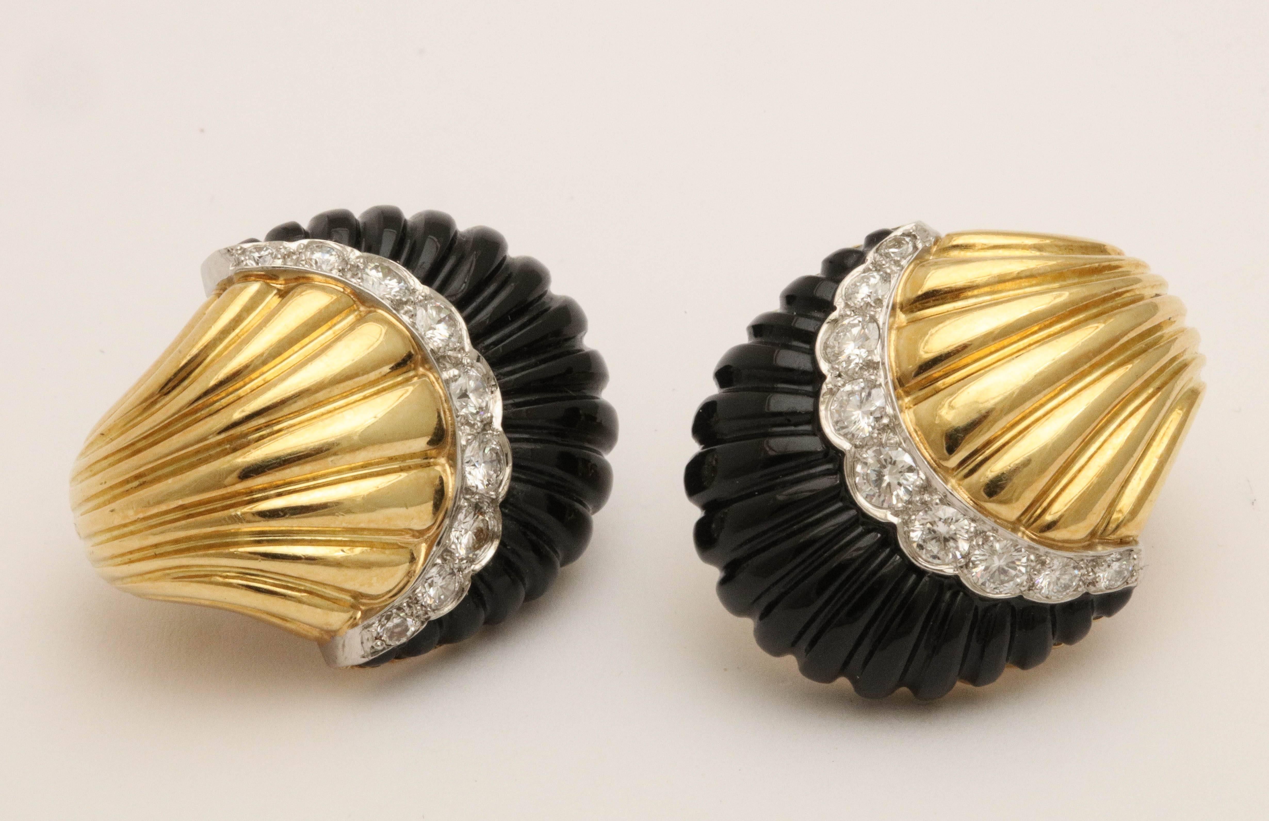 Triple Gold Diamond and Onyx Sea Shell Earrings In Excellent Condition In New York, NY
